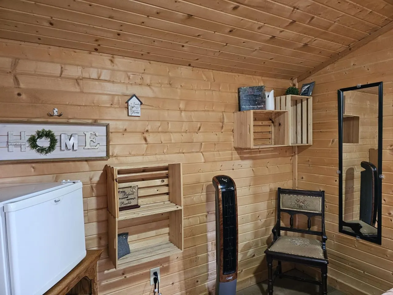 Strawberry Hills The Quartzline Cabin 6 7