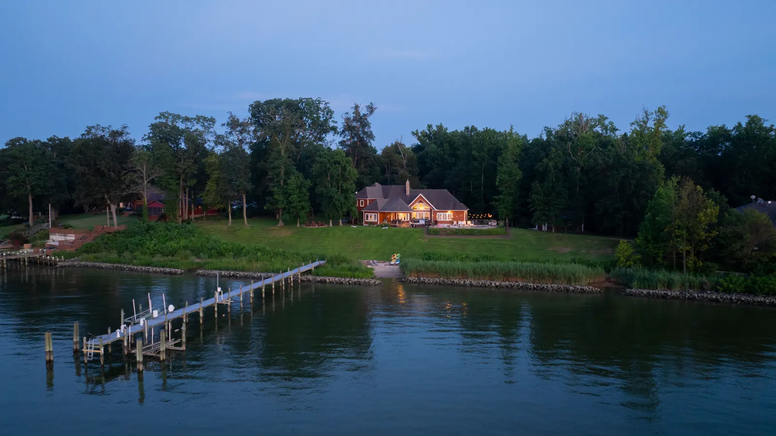 Veazey Cove Coastal Lodge (Welness Retreat w/ Sauna ,Cold plunge ,Pool & Dock