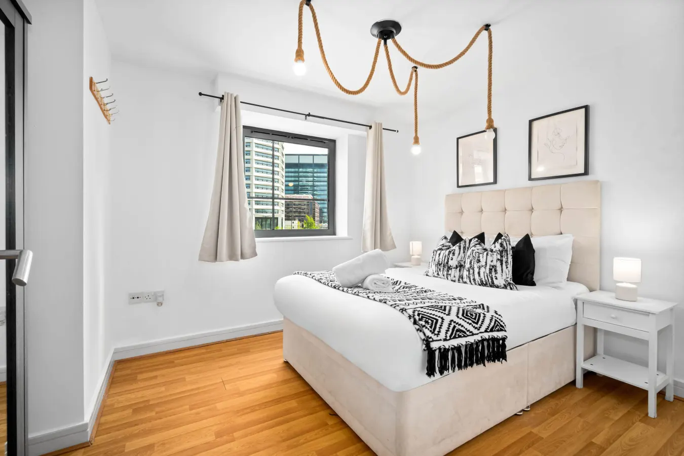 Stylish City Centre Apartment - Smart TV - WIFI — photo 2