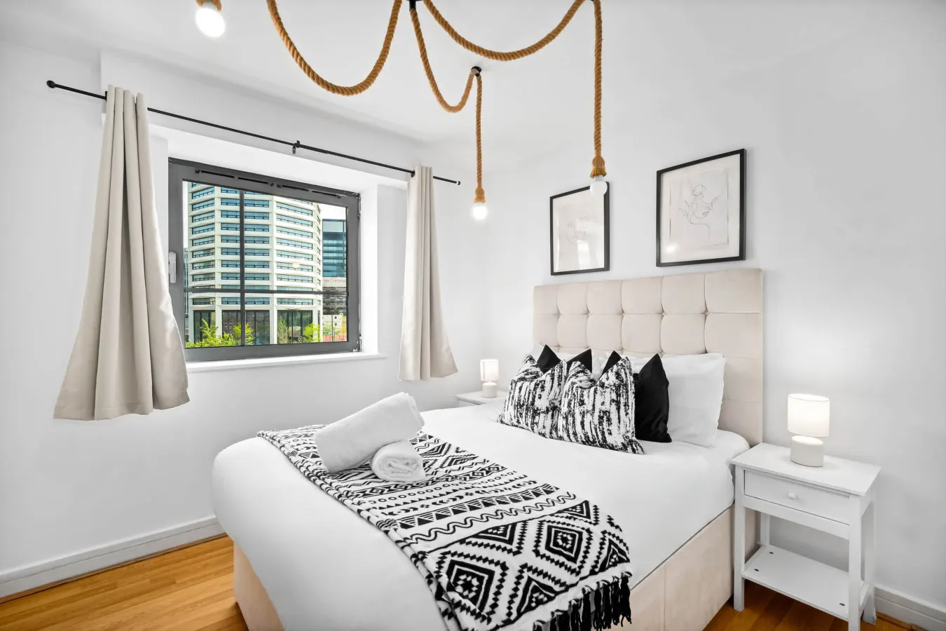 Stylish City Centre Apartment - Smart TV - WIFI 16