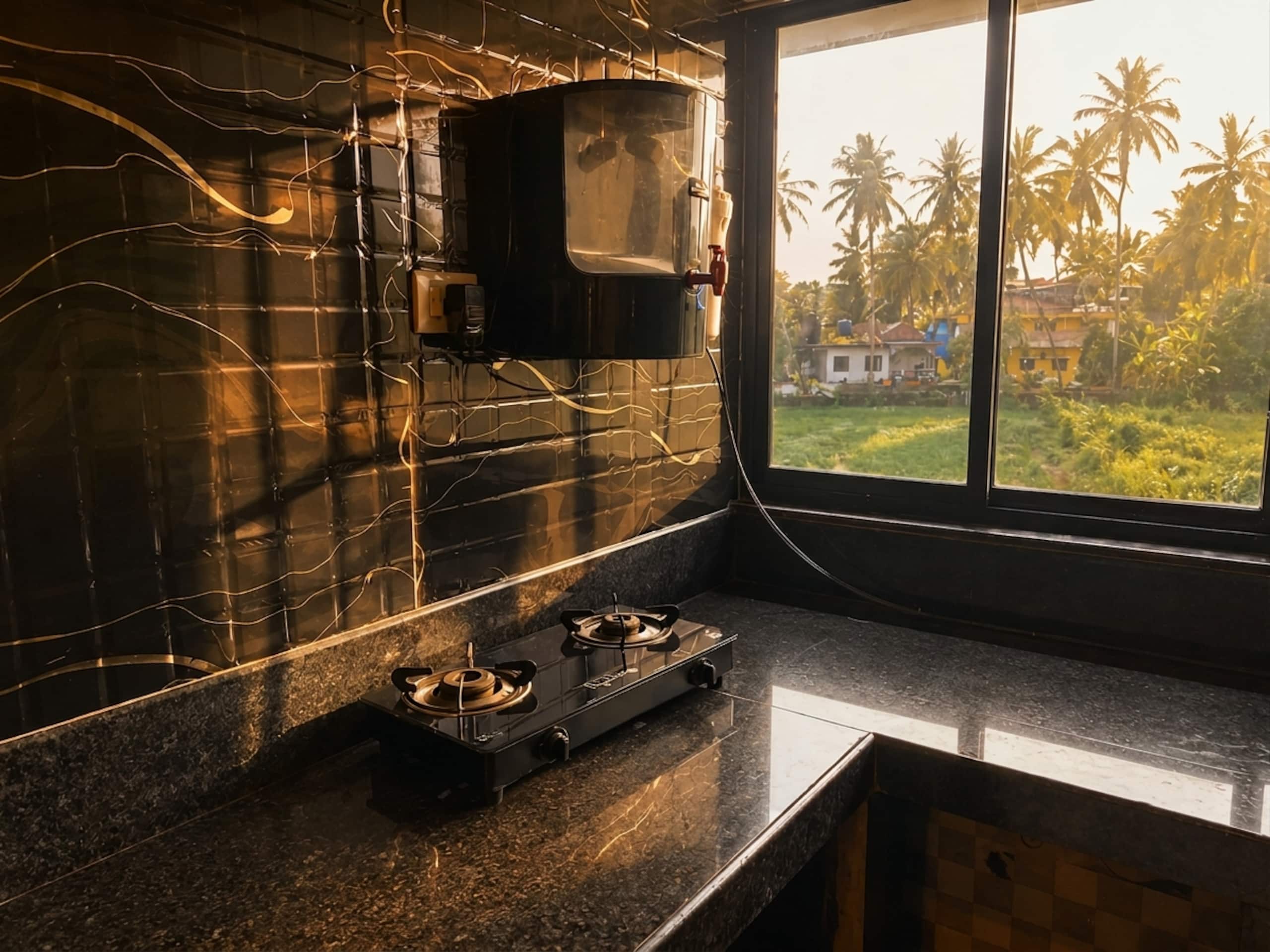 Riverview 2BHK | 10 mins from Morjim & Vagator 11