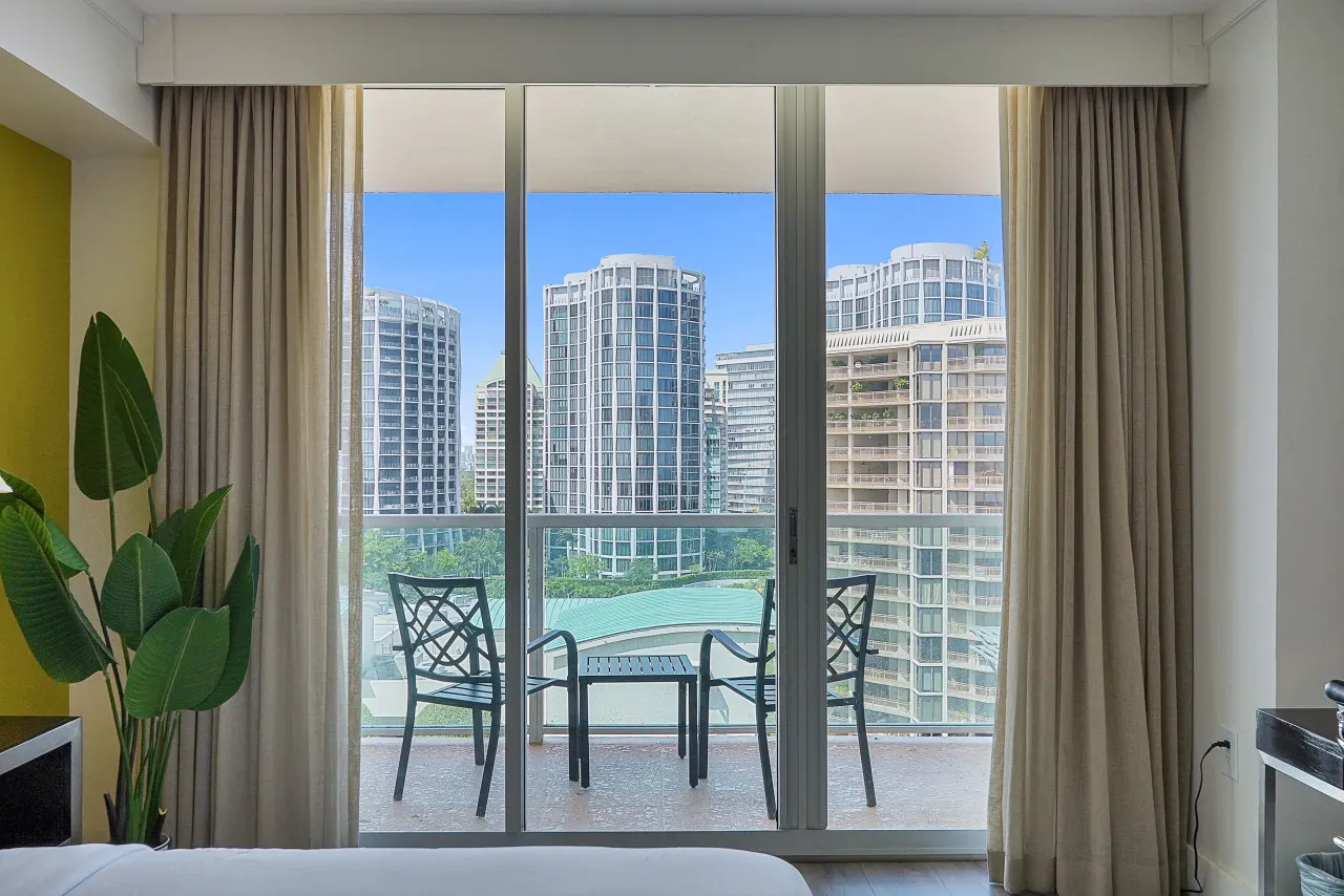 SF Stunning 12th Floor Studio in the Heart of Grove 20