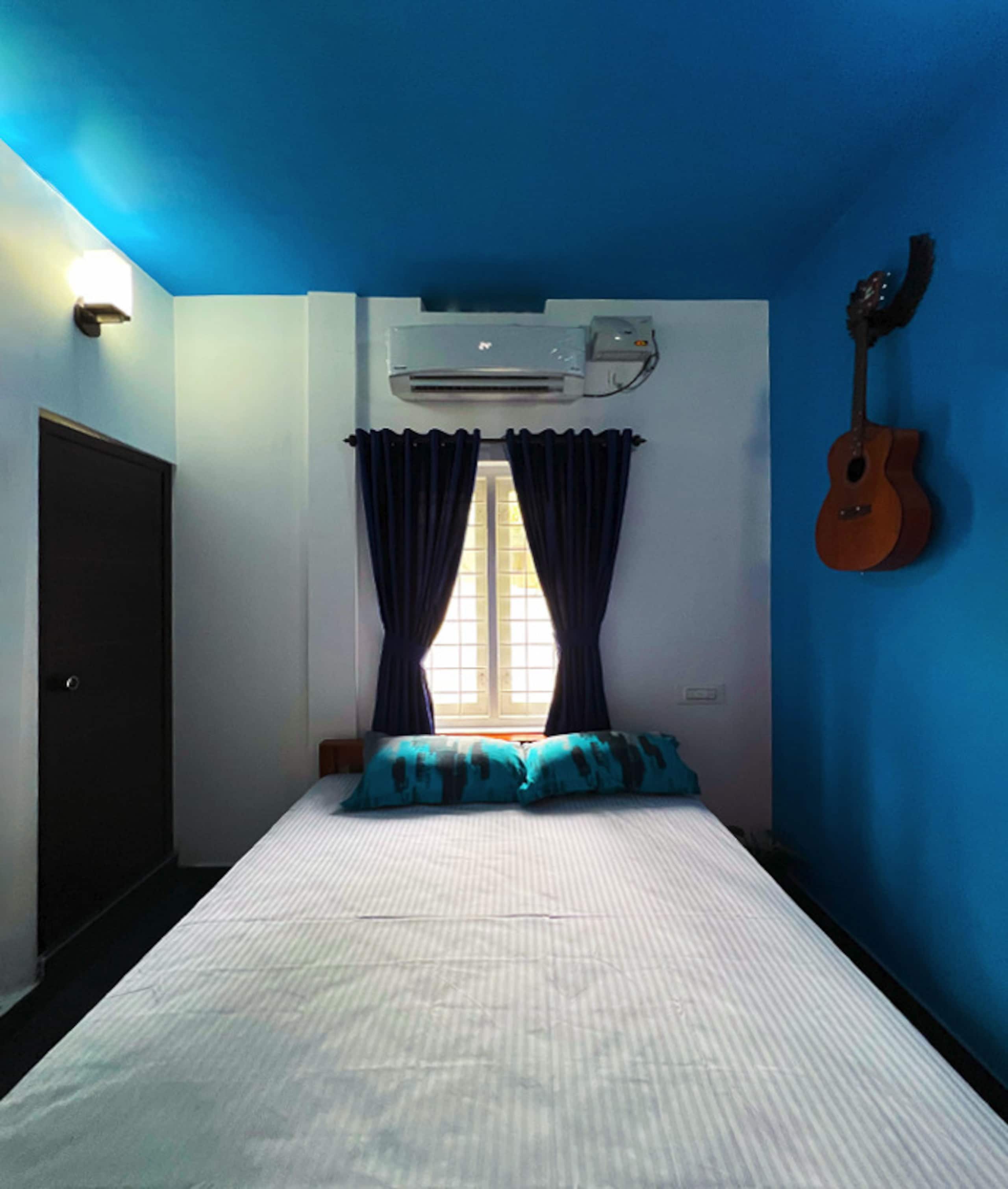 Theeraa stunning beachfront villa in Cherai 5