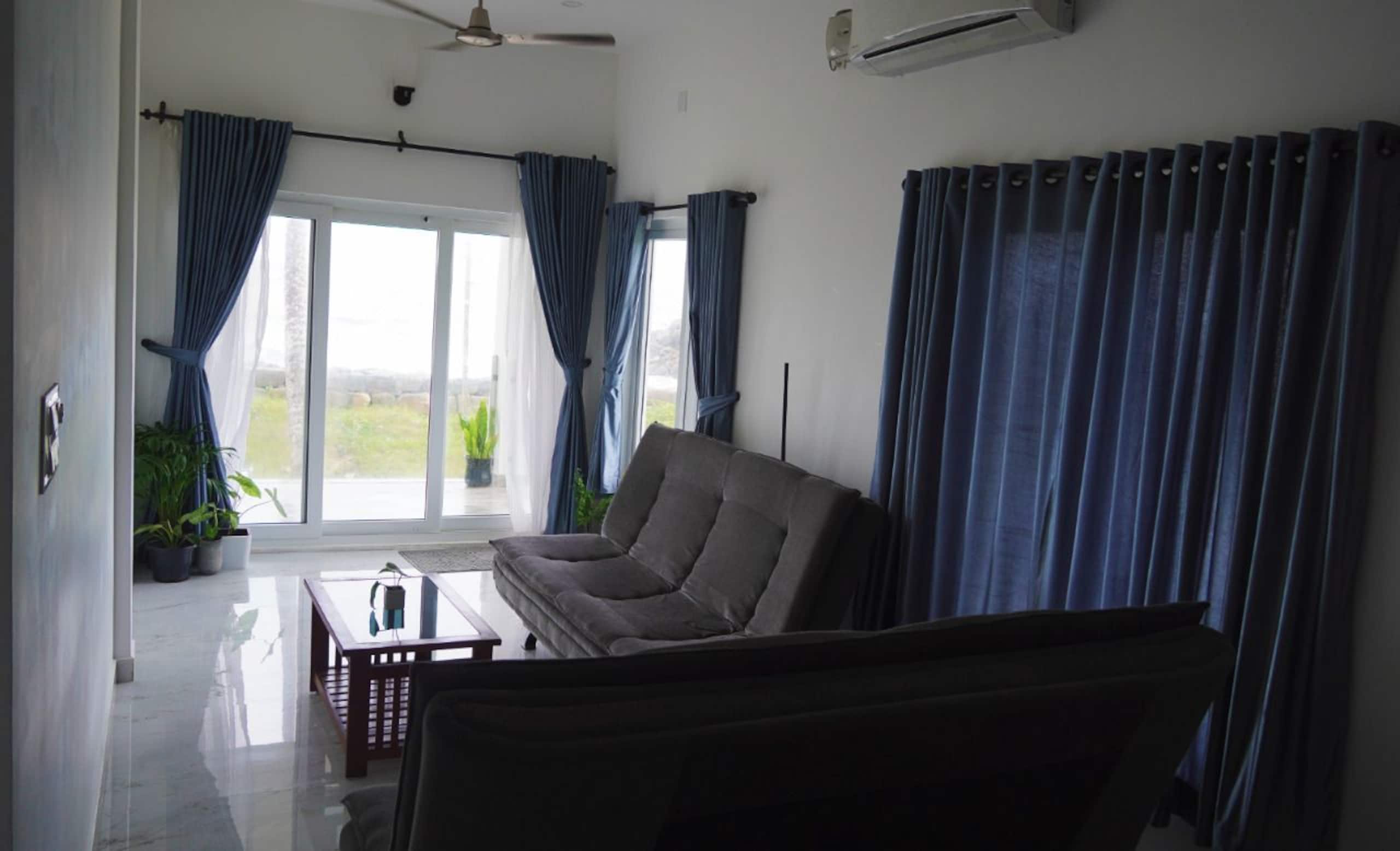 Theeraa stunning beachfront villa in Cherai 3