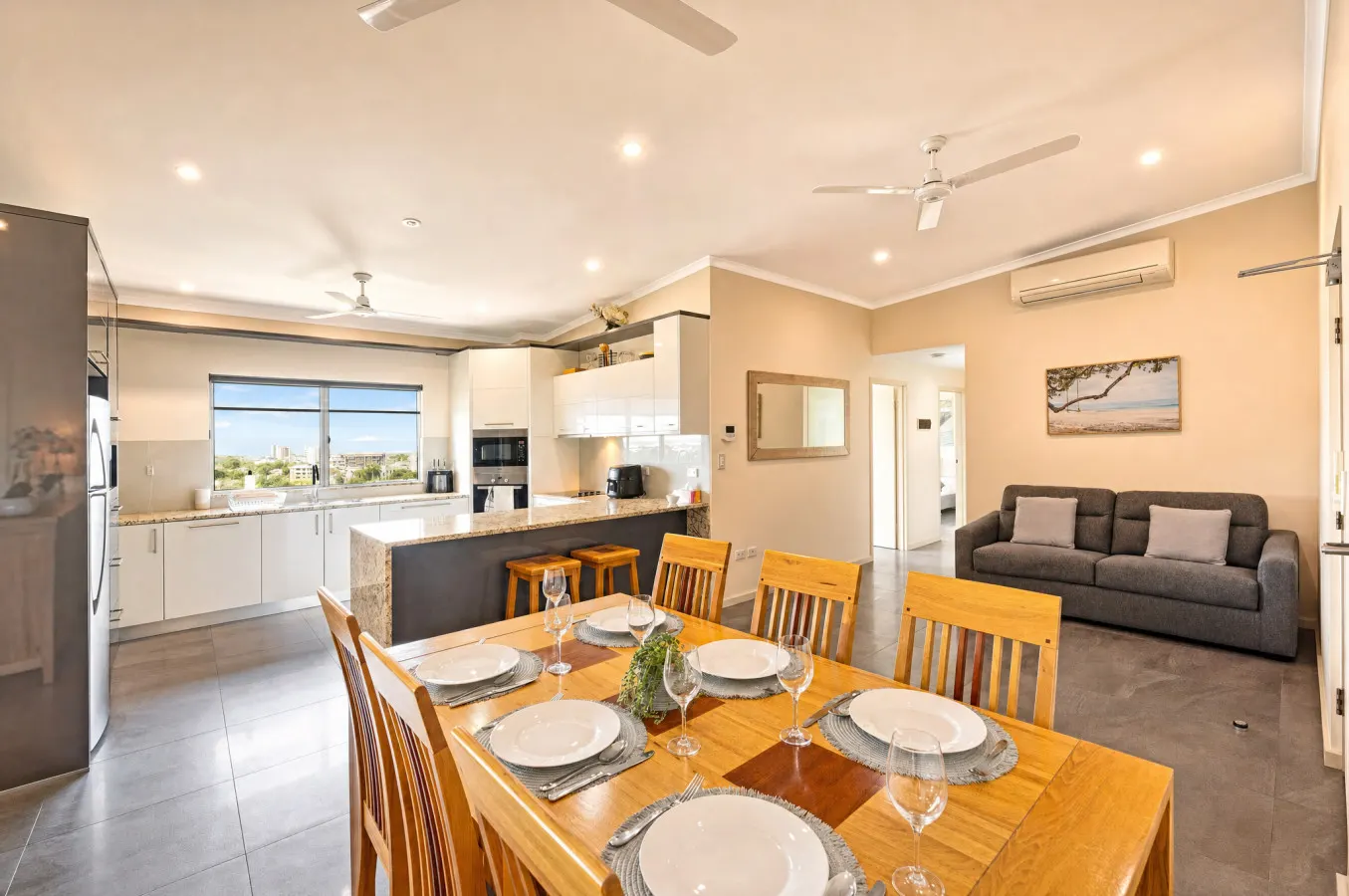 Zen Coastline: pool - balcony dining - seaview — photo 4