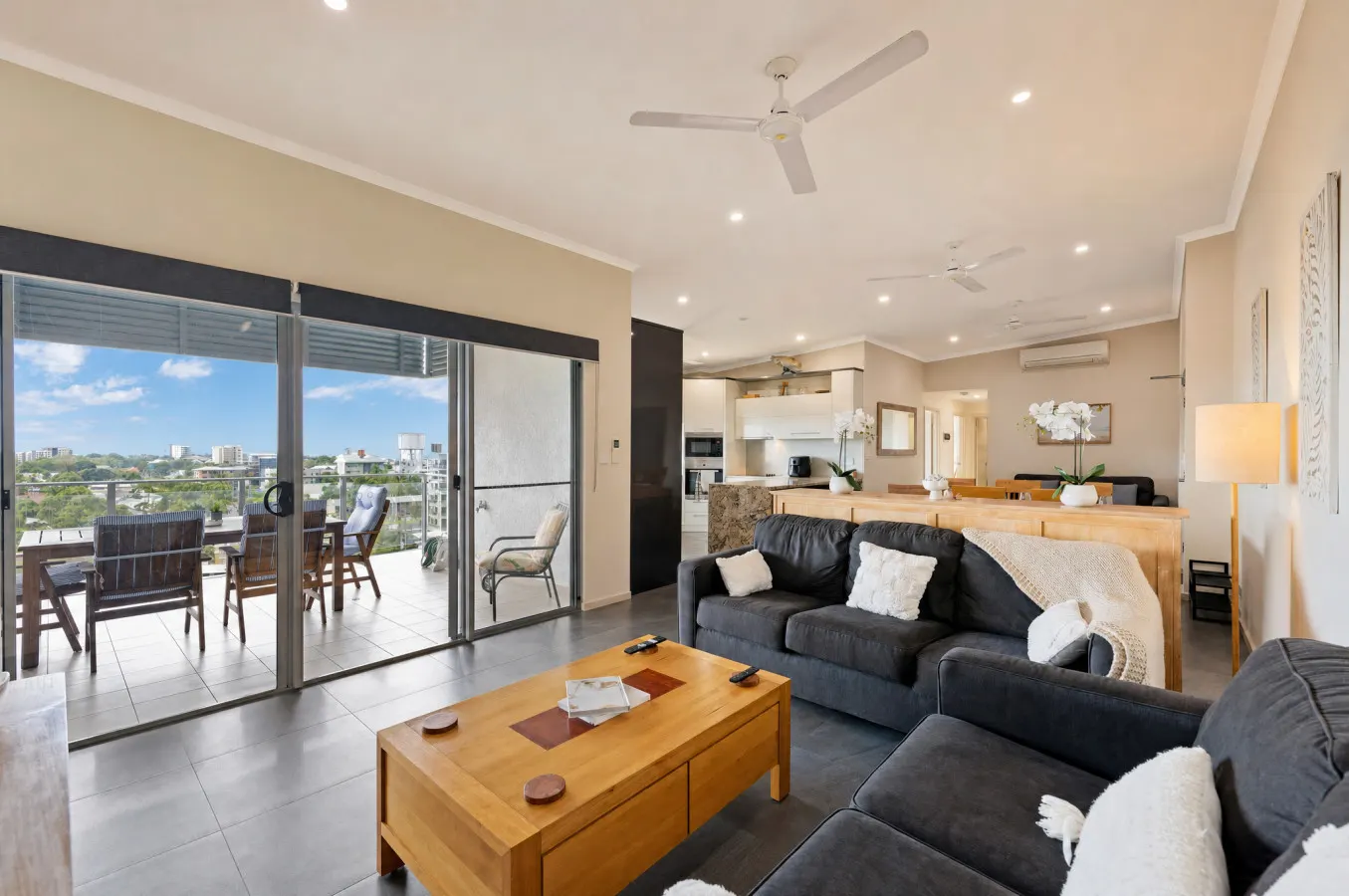 Zen Coastline: pool - balcony dining - seaview — photo 5