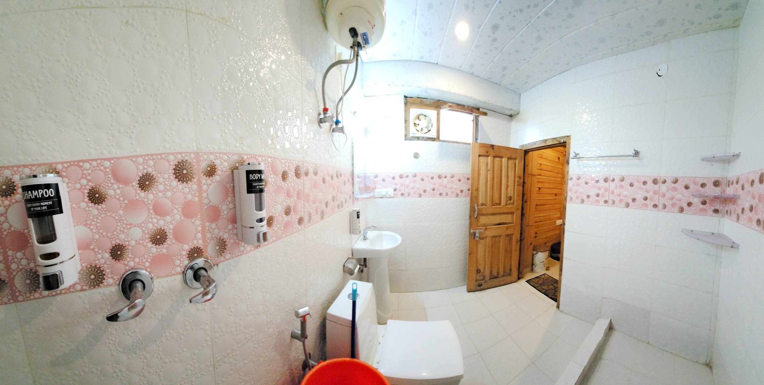 7 room villa Talaighar Farmstay shimla kufri 31