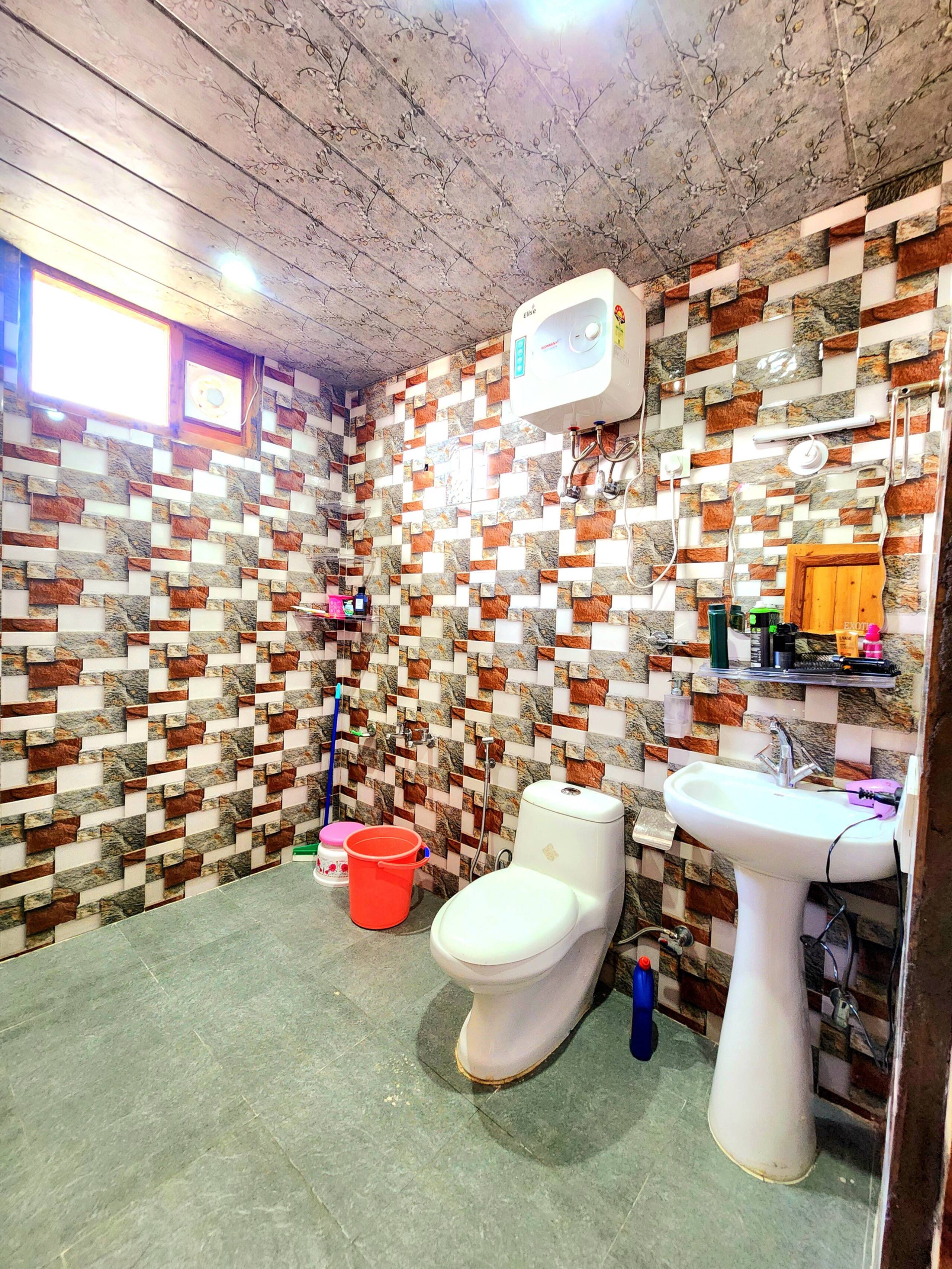 7 room villa Talaighar Farmstay shimla kufri 34