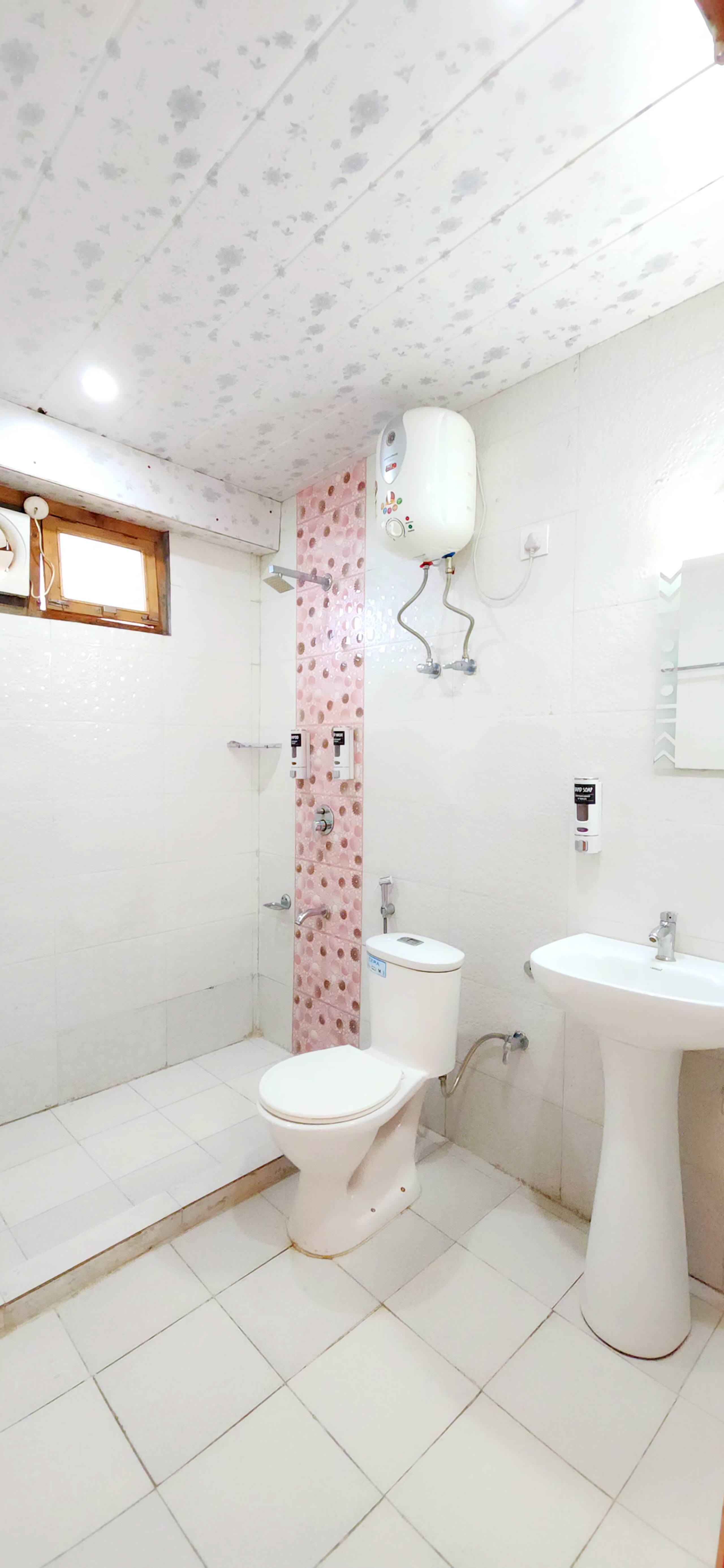 7 room villa Talaighar Farmstay shimla kufri 38