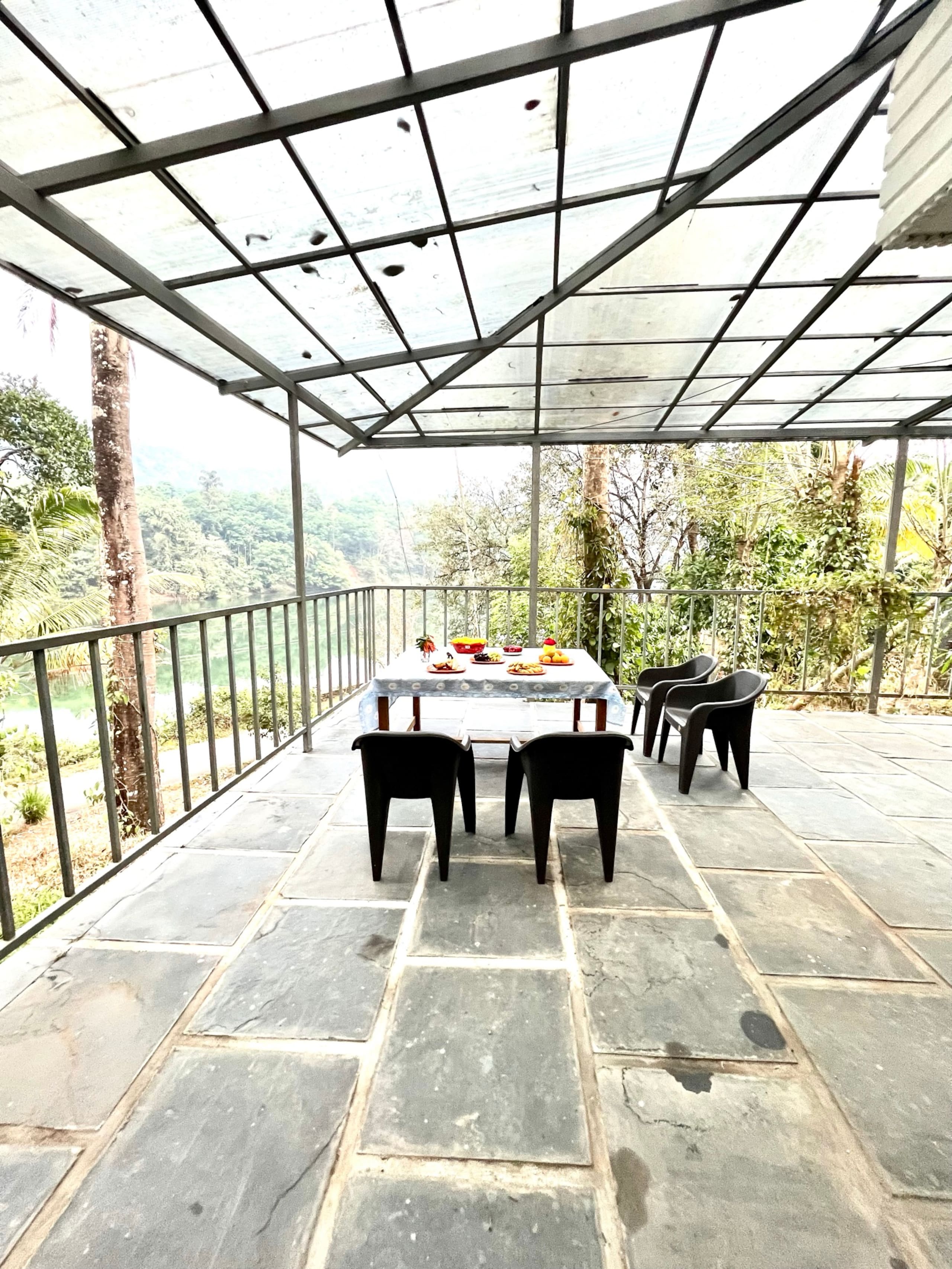 Lakeview Inn, Kallarkutty - Waterfront Homestay 6