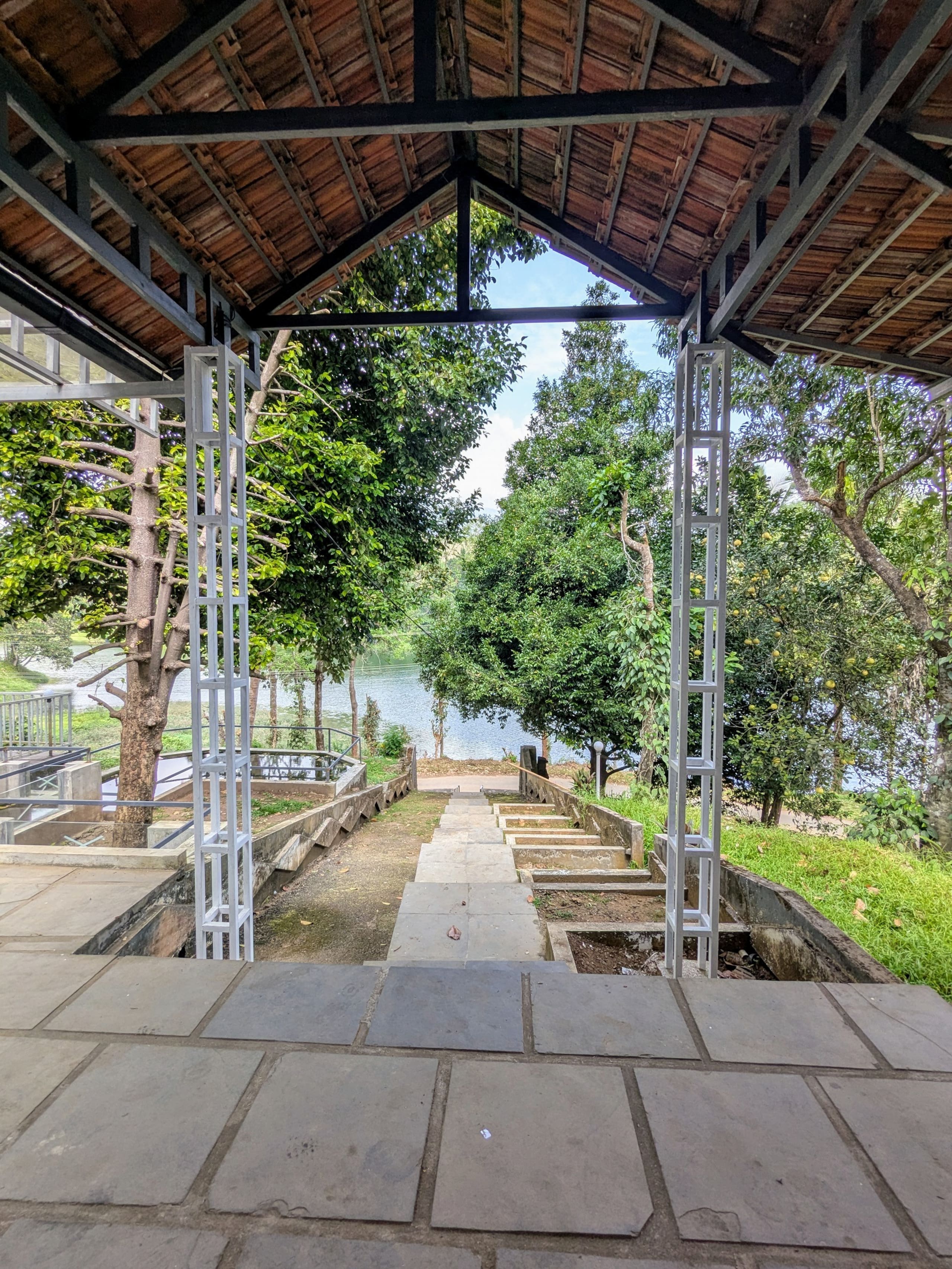 Lakeview Inn, Kallarkutty - Waterfront Homestay 34