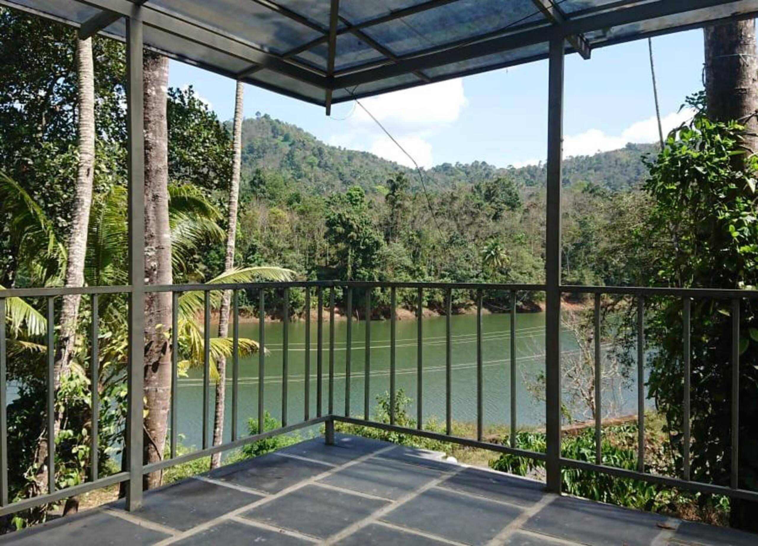 Lakeview Inn, Kallarkutty - Waterfront Homestay 31