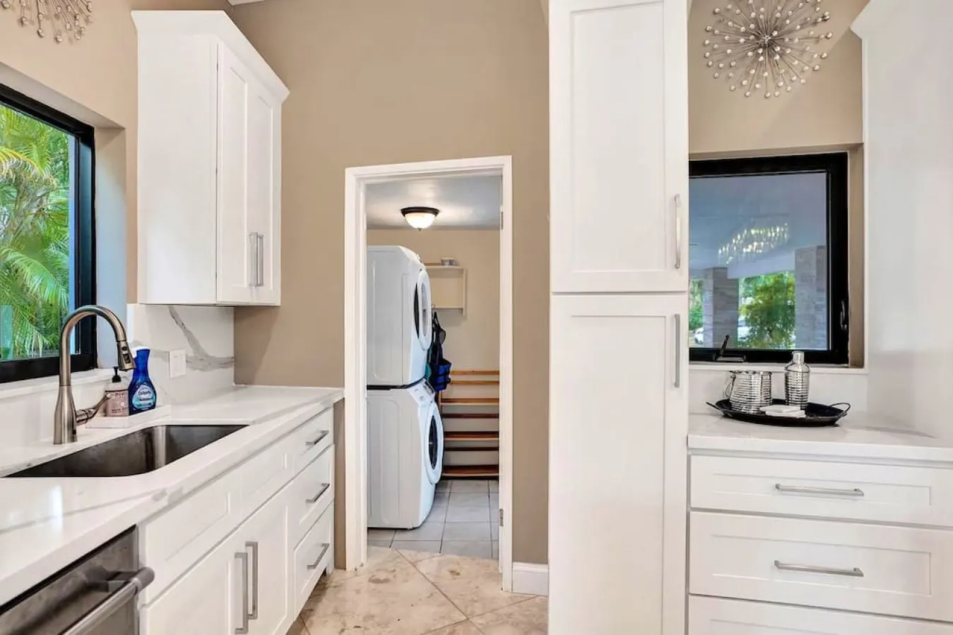 Private Waterfront Home in Wilton Manors Dock & BBQ Minutes From The Beach 11