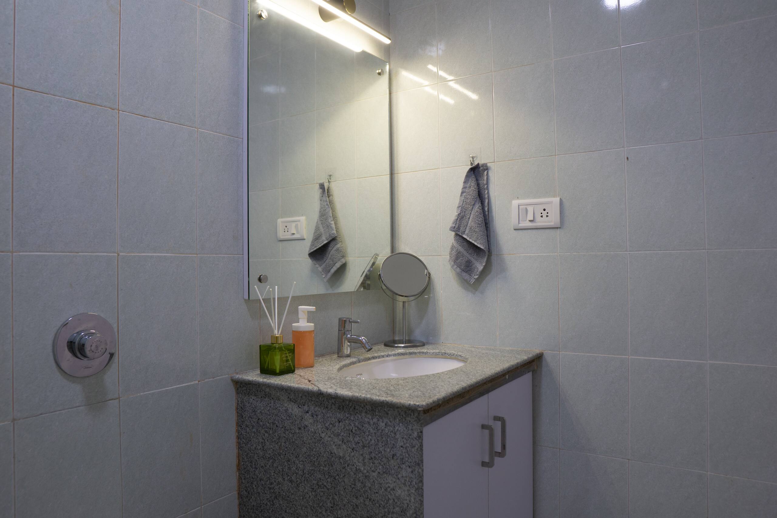 Spacious & Airy Studio · Balcony · Palolem Beach 18