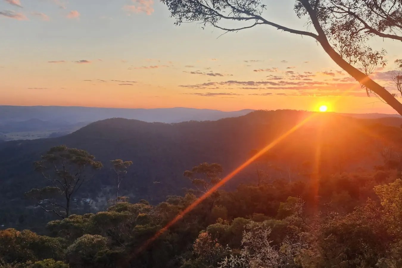 Weemilah - Spectacular Valley & Escarpment Views