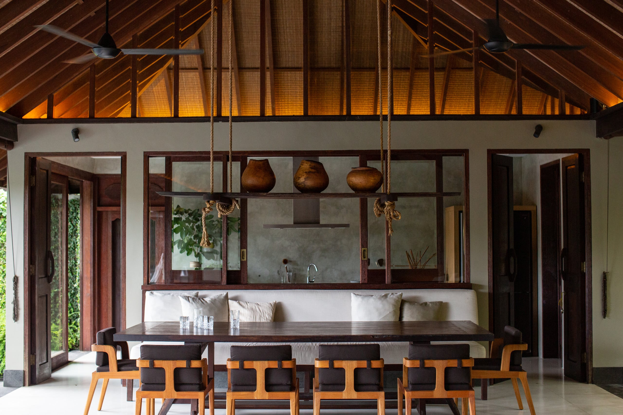 Hujan Estate House - 6 bedrooms — photo 4
