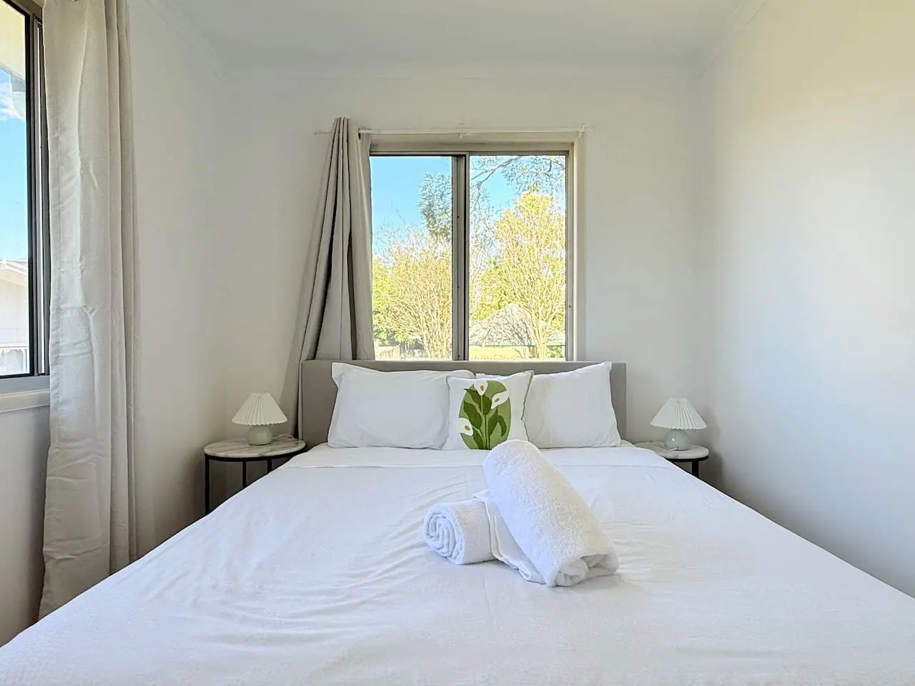 Family Comfort Modern 3BR Retreat — photo 2