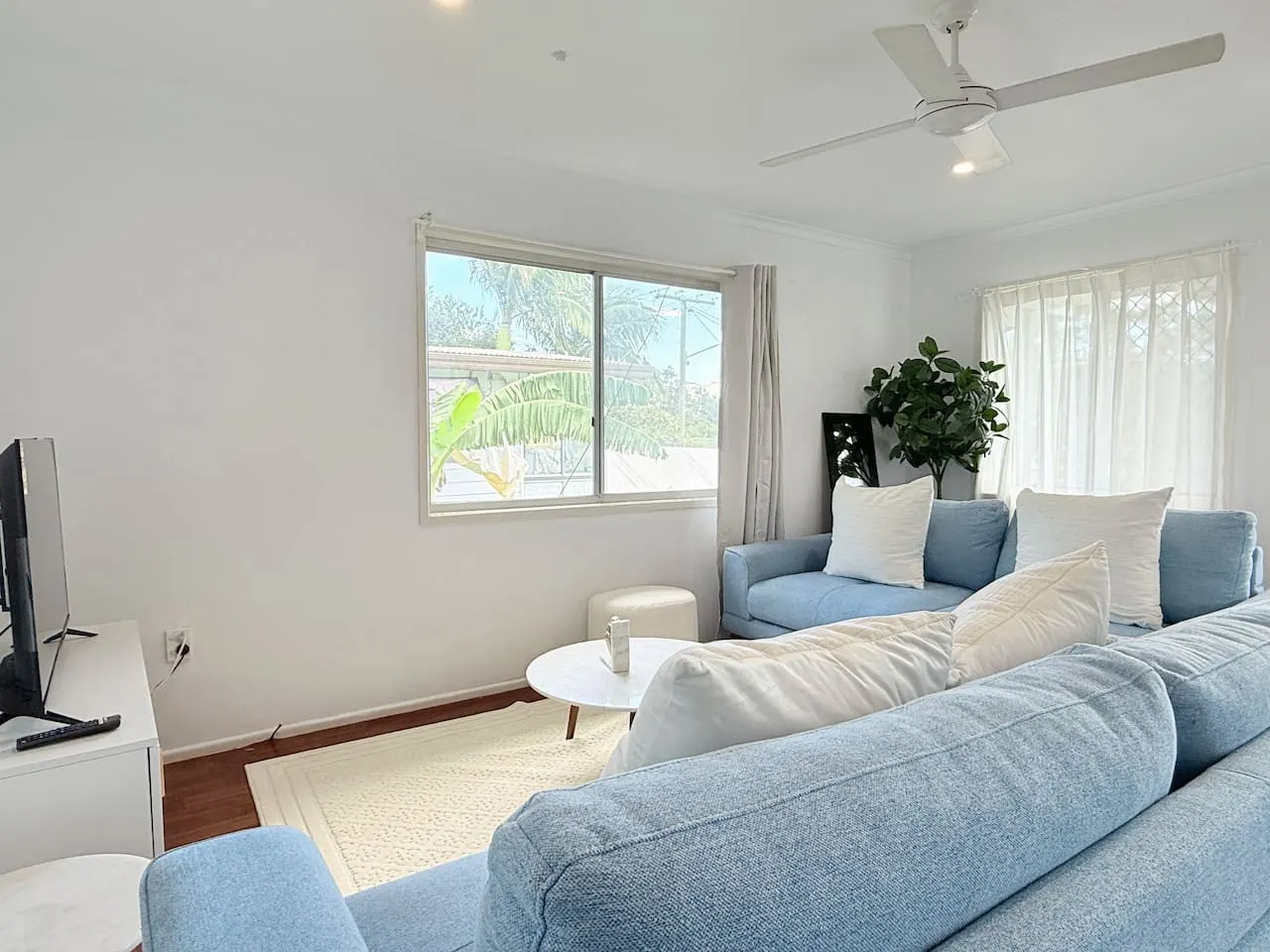Family Comfort Modern 3BR Retreat 16