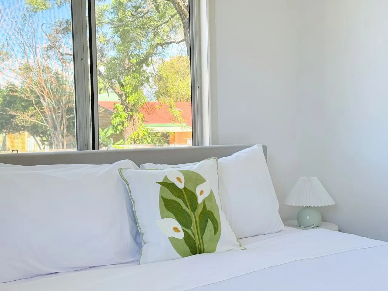 Family Comfort Modern 3BR Retreat — photo 5