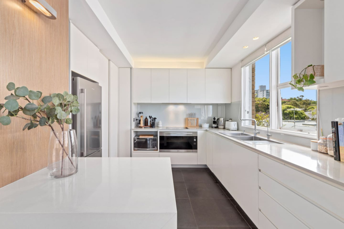 Stylish Coastal Home close to Bondi & Tamarama 6