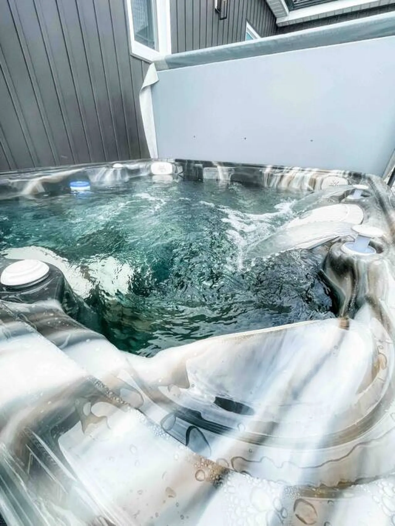 Coastal Hideaway - Lakeside with Hot Tub 18