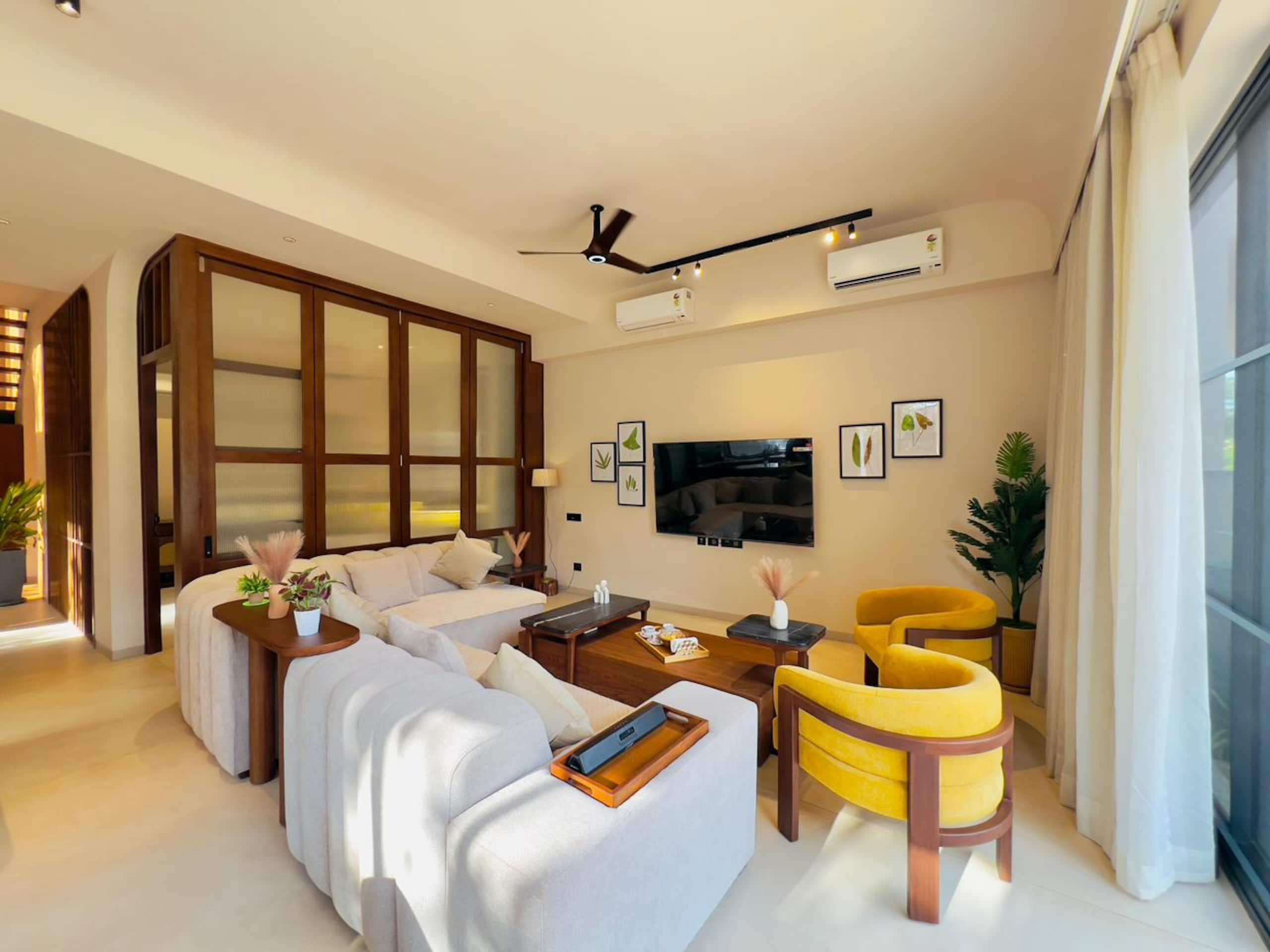 Ultra Luxury 4BHK Villa Anjuna - Private Pool — photo 4