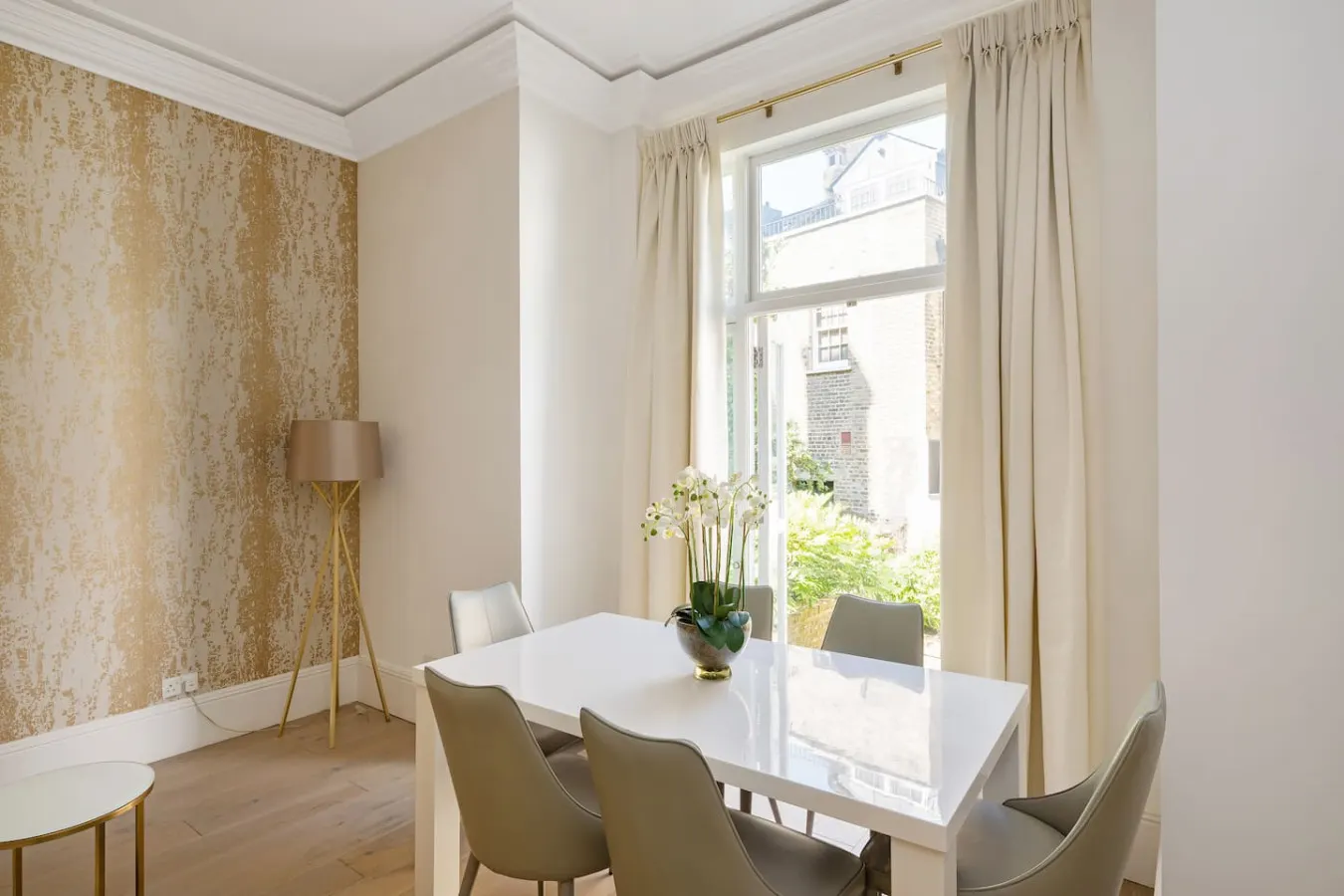 £5 Million Knightsbridge Home Harrods Next Door 13