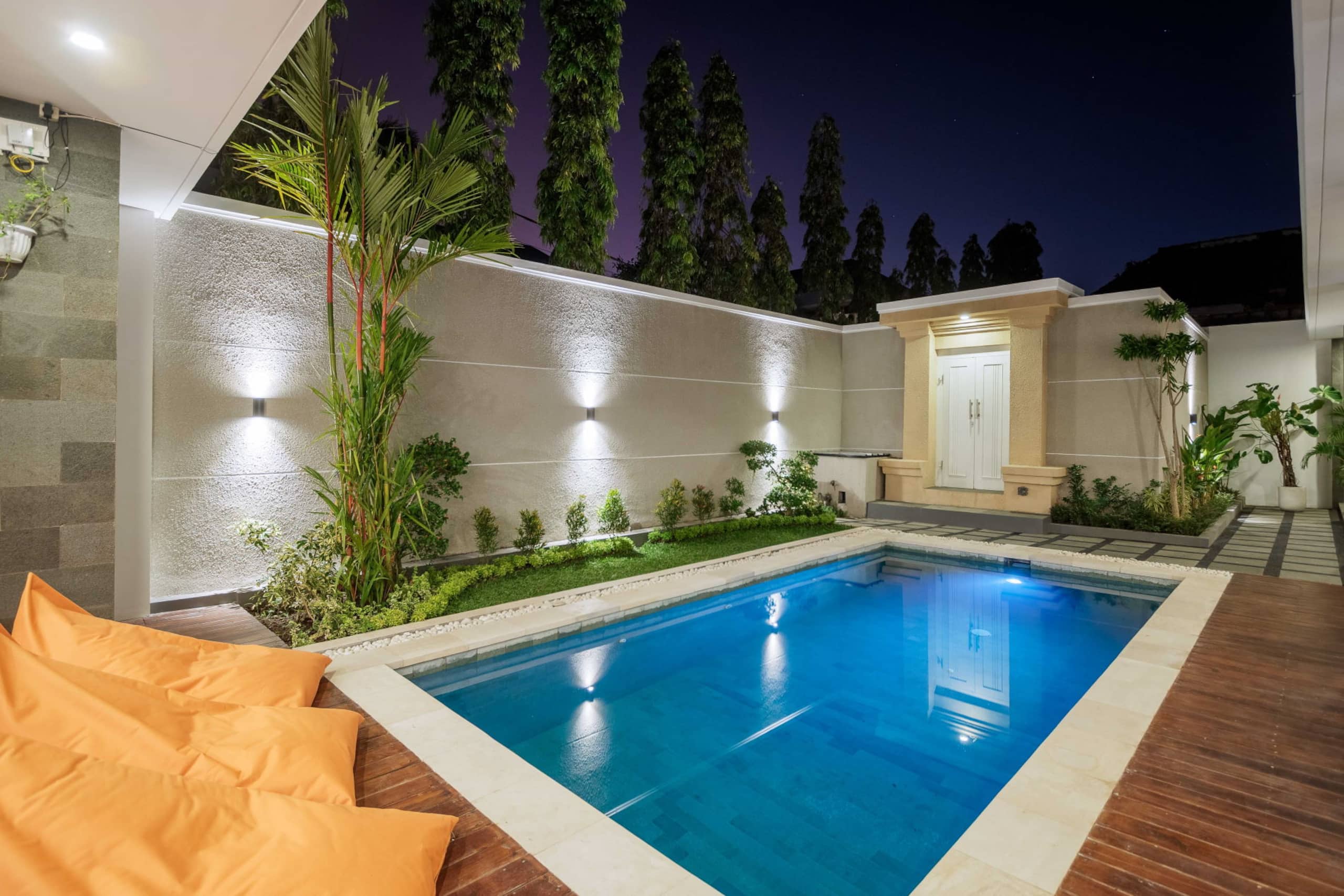 Amazing Villa in Oberoi Top Location 38