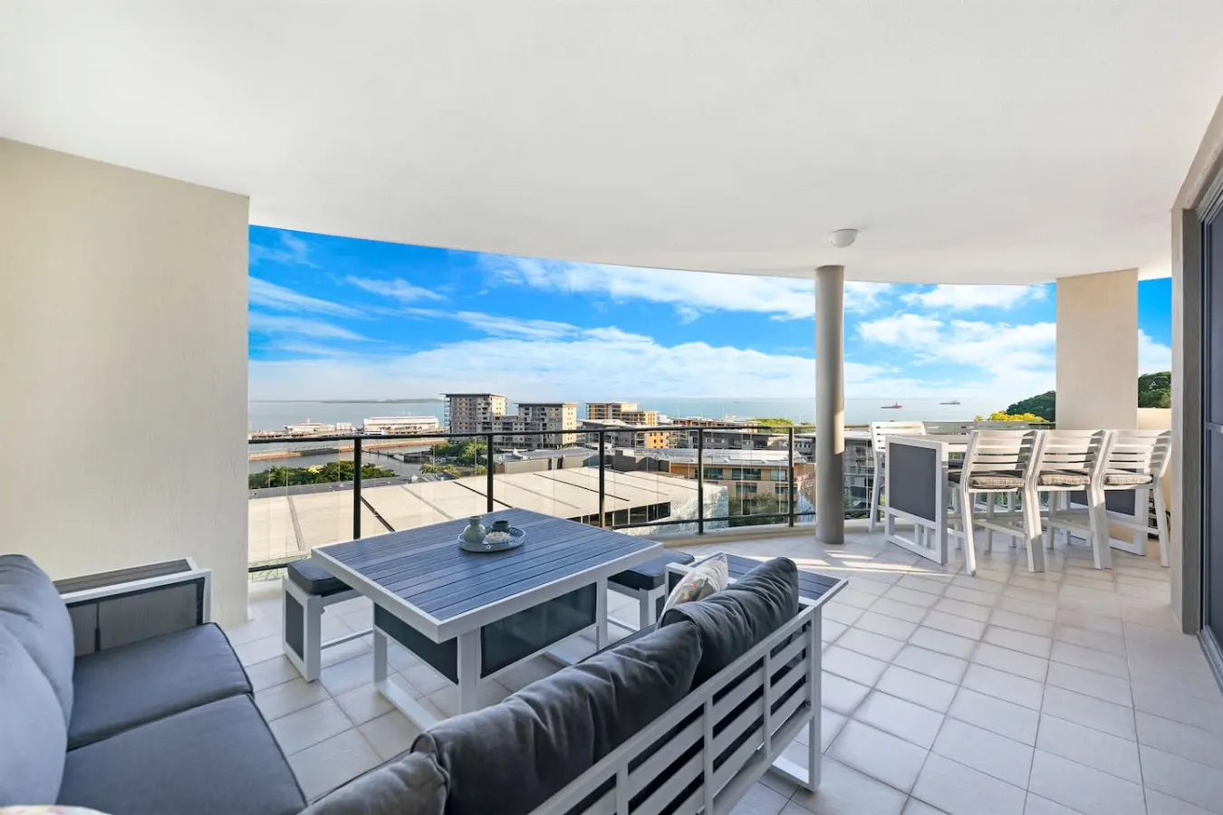 Zen At Arkaba ~ 3BR Luxury apt in Darwin City overlooking Waterfront Precinct