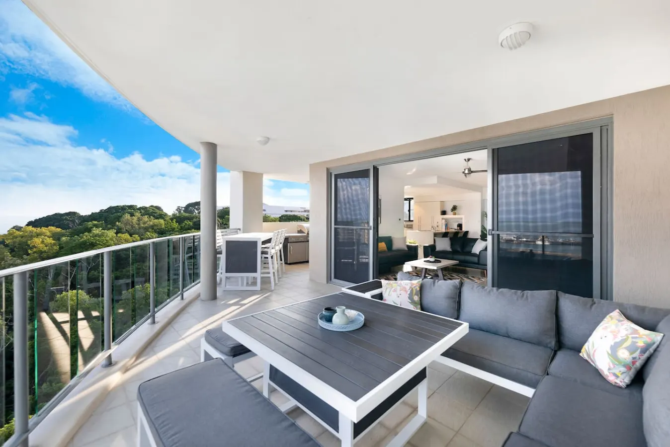 Zen At Arkaba ~ 3BR Luxury apt in Darwin City overlooking Waterfront Precinct 6