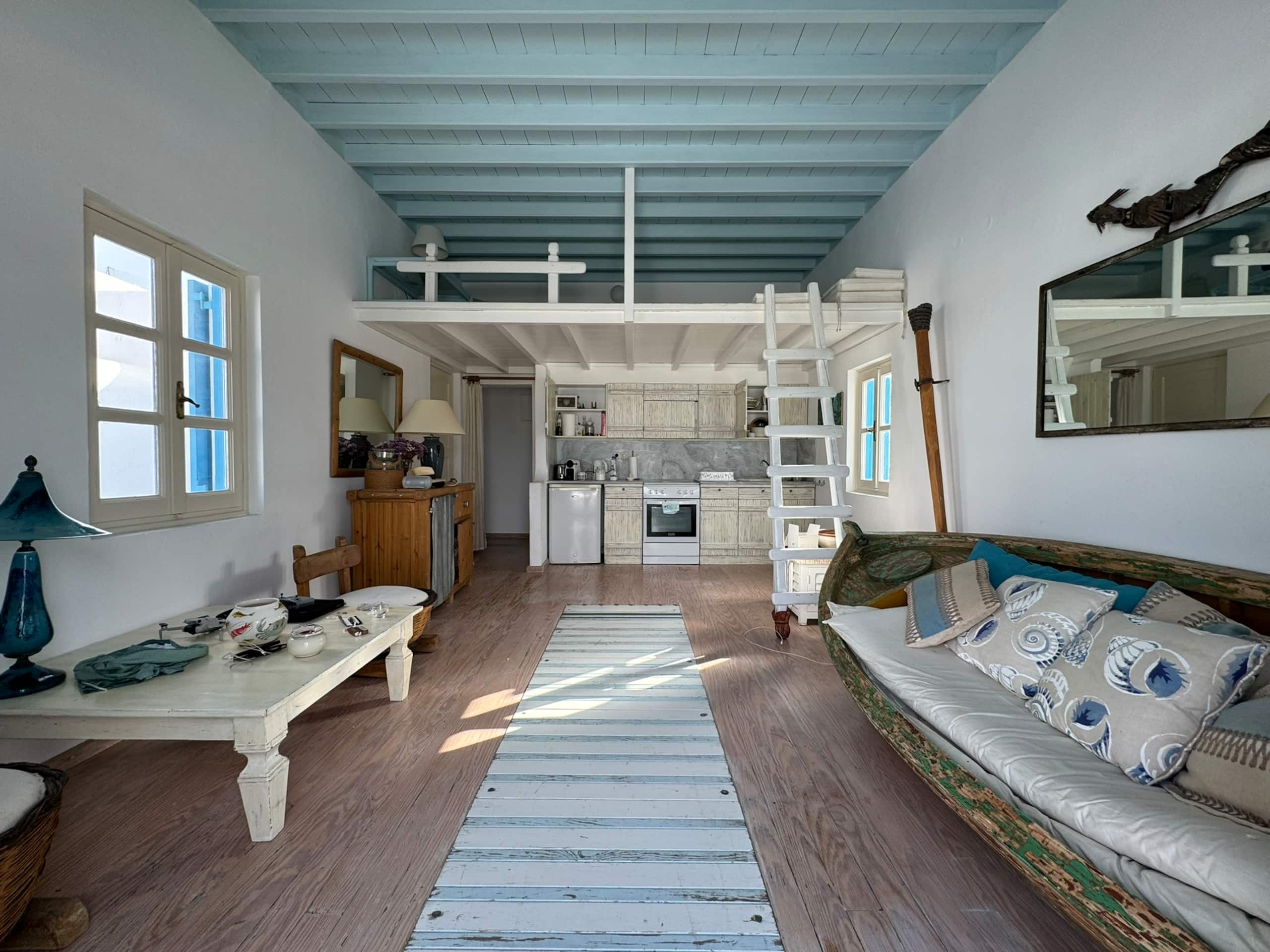 Charming Penthouse in the heart of Mykonos Town — photo 4
