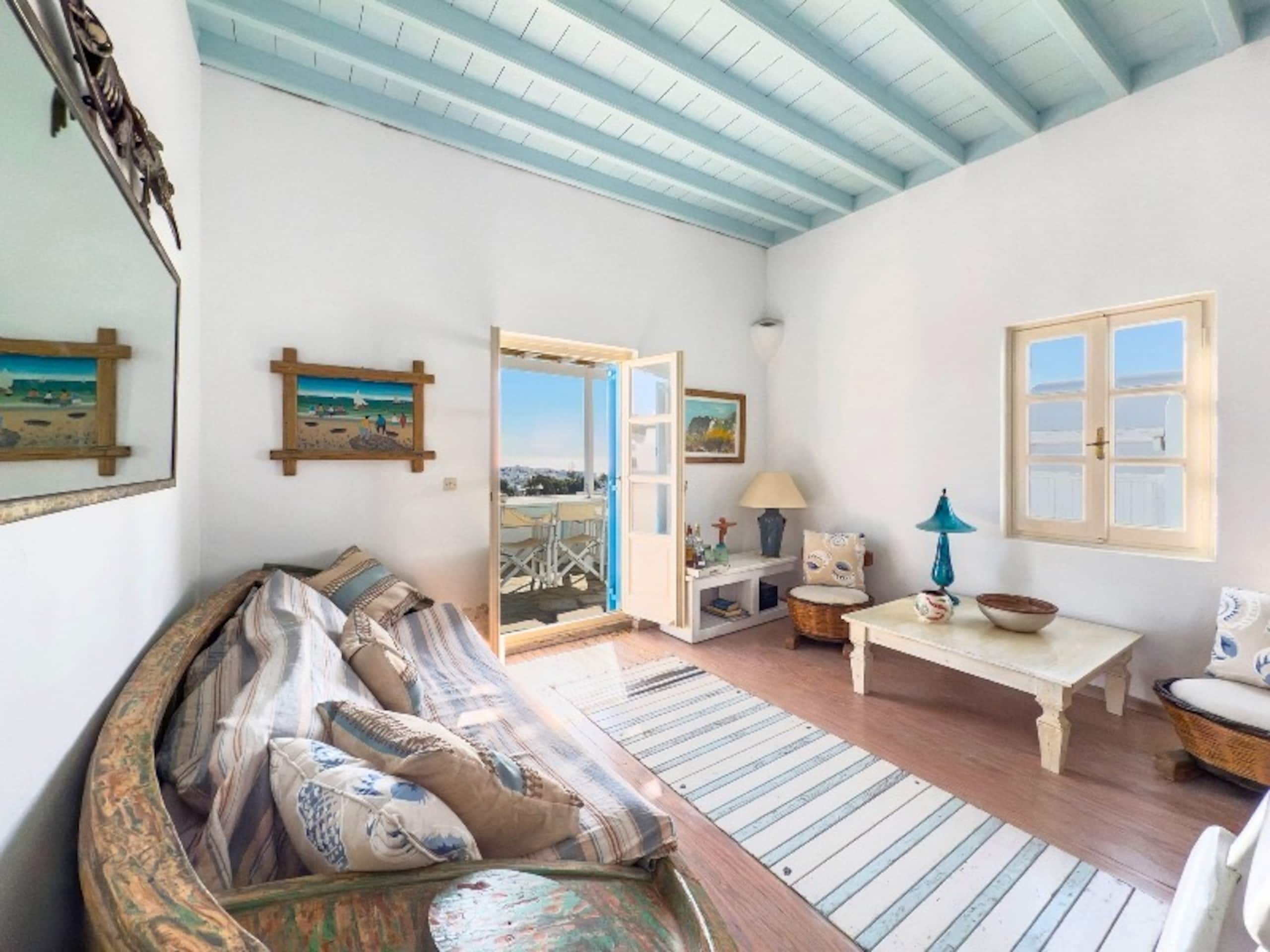 Charming Penthouse in the heart of Mykonos Town — photo 3