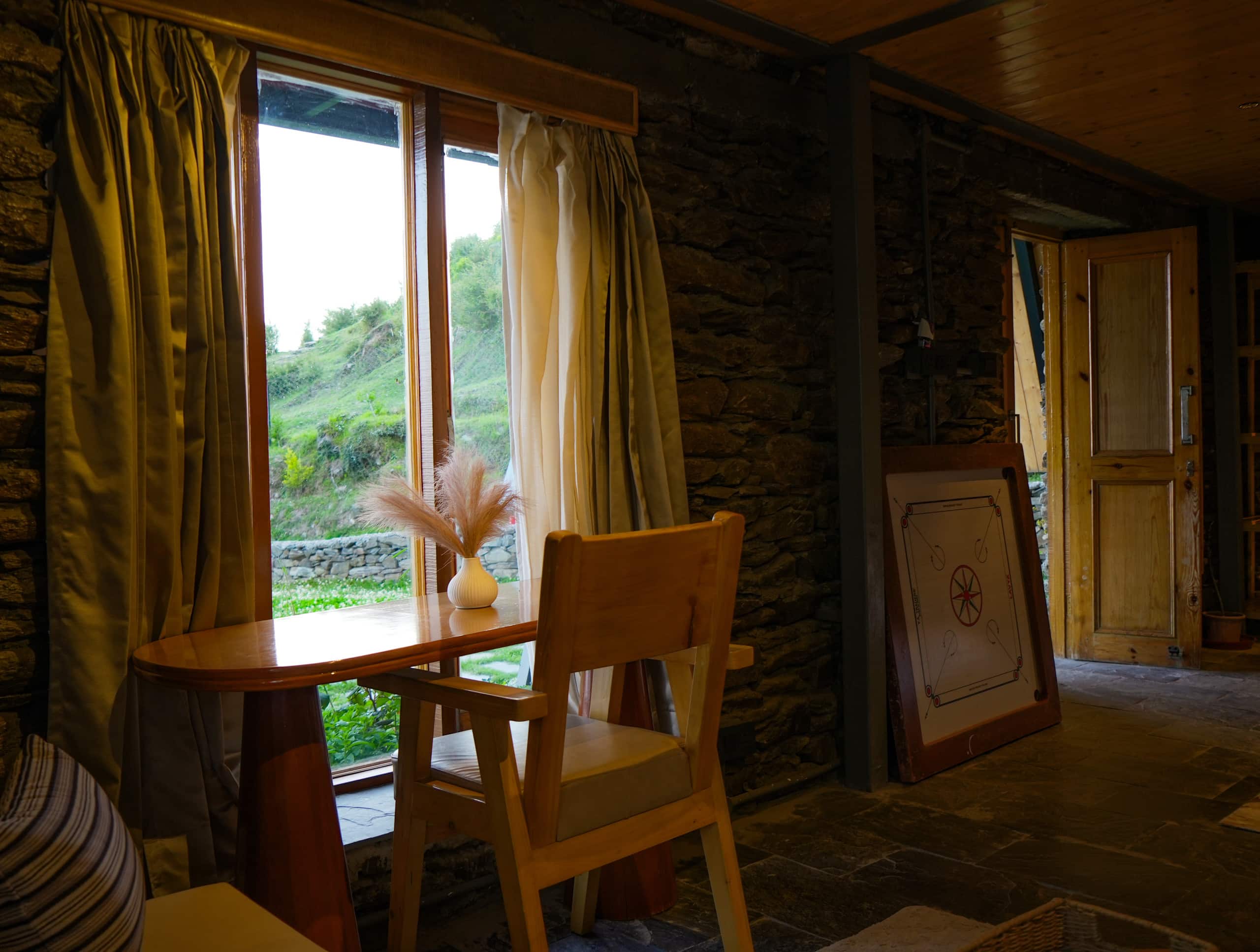 Griffons Cottage Only stay at Bir-Billing take-off 28