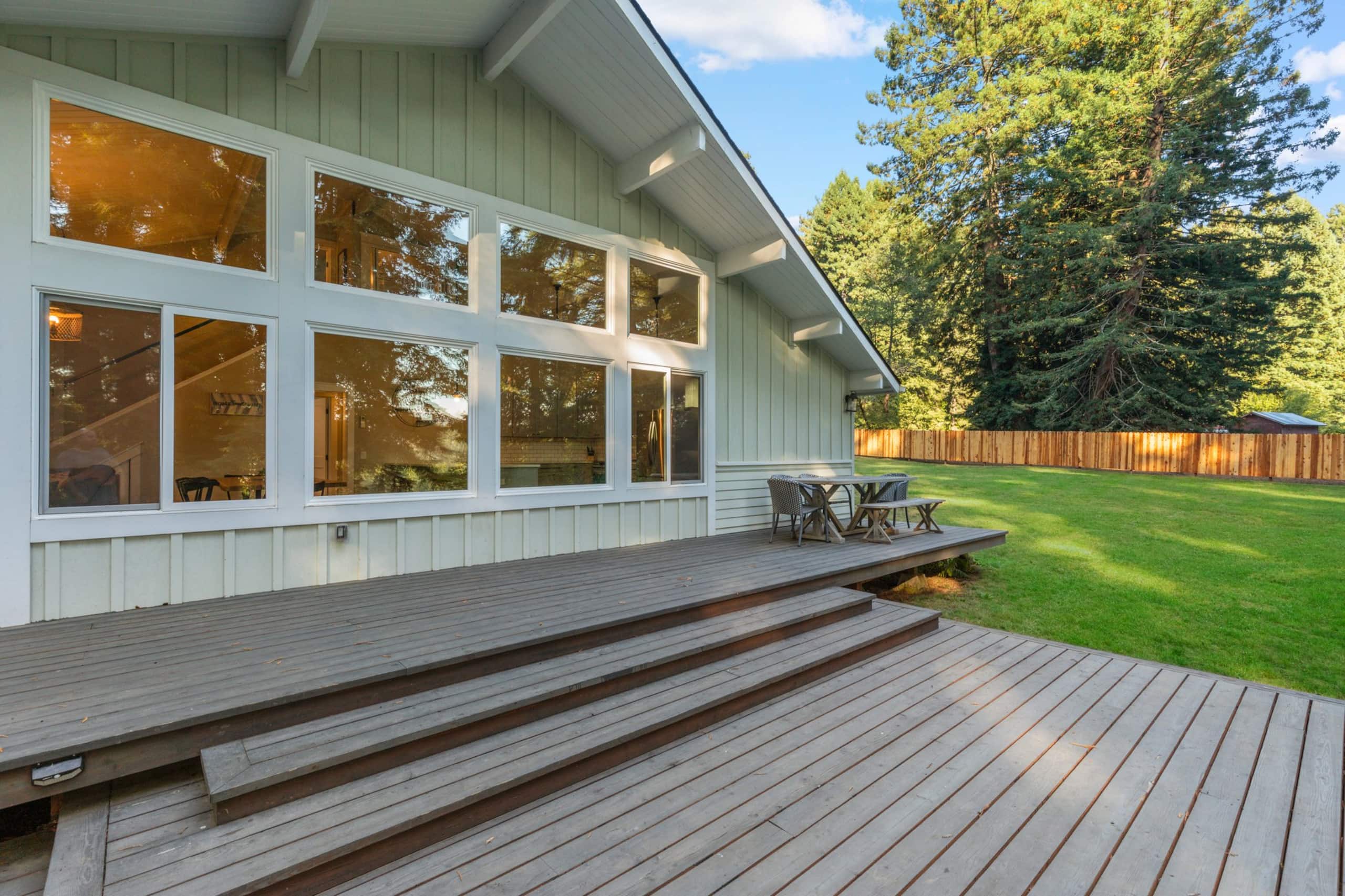 Smith River Retreat 28