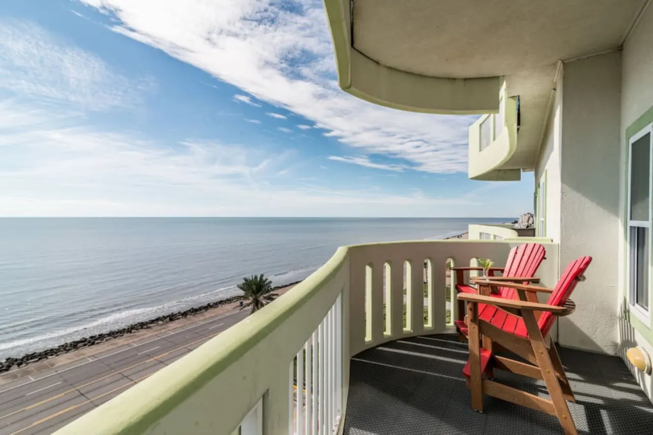 Sea Deuce by the Ocean | Ocean View | Seawall Blvd
