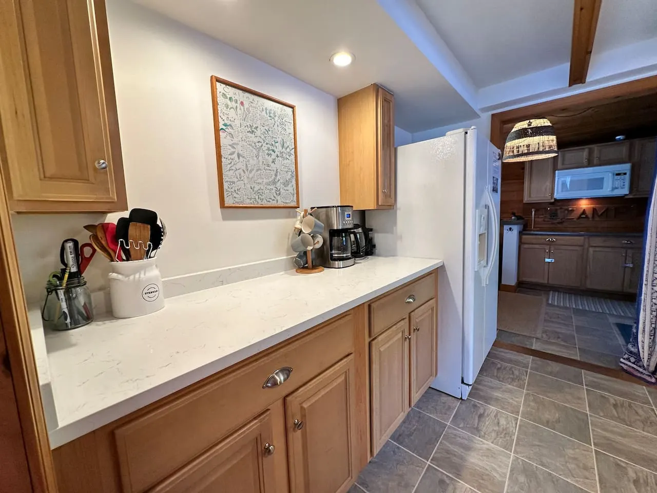 Sandy Feet Retreat- Waterfront in Kettle Cove on Sebago 16