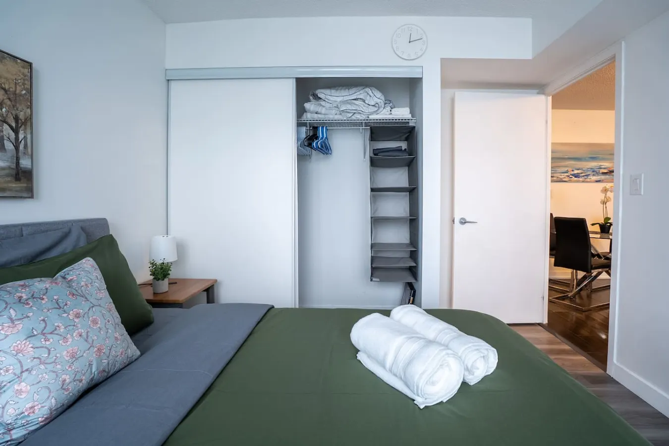 Bright City 1BR Walk Everywhere Sleeps 4 13