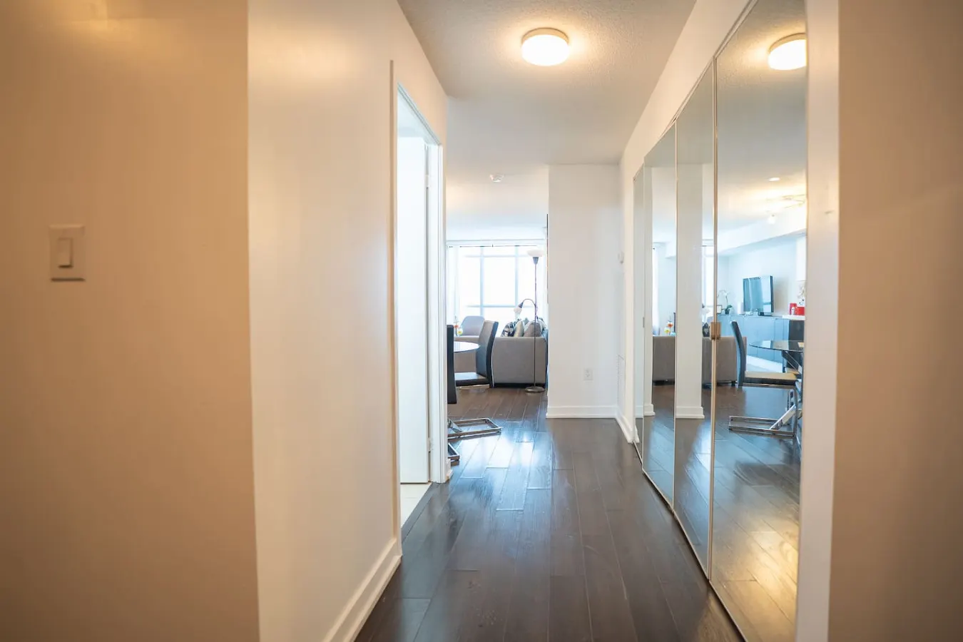 Bright City 1BR Walk Everywhere Sleeps 4 15
