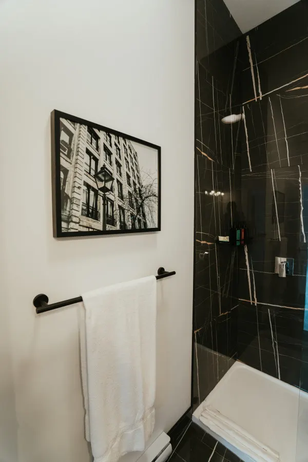 Little Italy - New Modern 2bdr Apartment in Little Italy - Unit 302 17