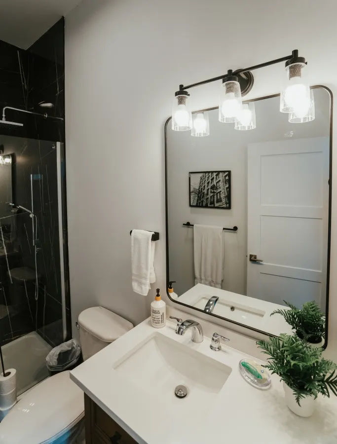 Little Italy - New Modern 2bdr Apartment in Little Italy - Unit 302 18