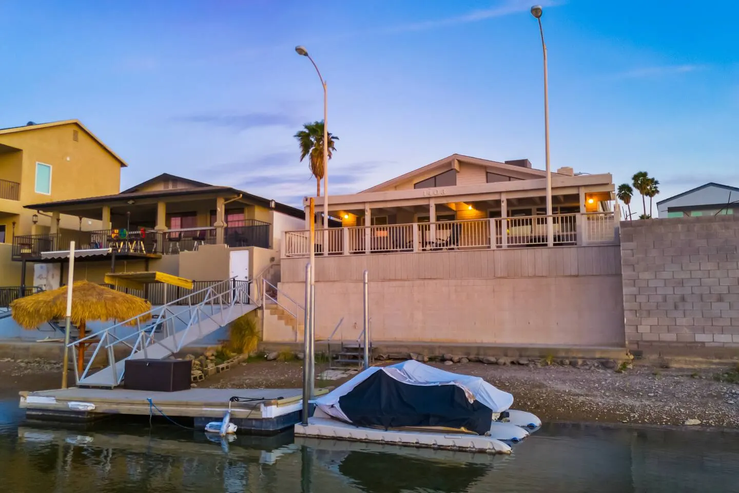 Waterfront | Casa Sunset | 2 bd | Sleeps 10 — foto 2
