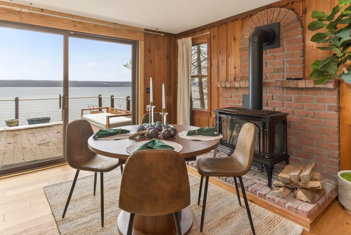 Seneca Lakefront: Sauna, Hot Tub & Game Room 10