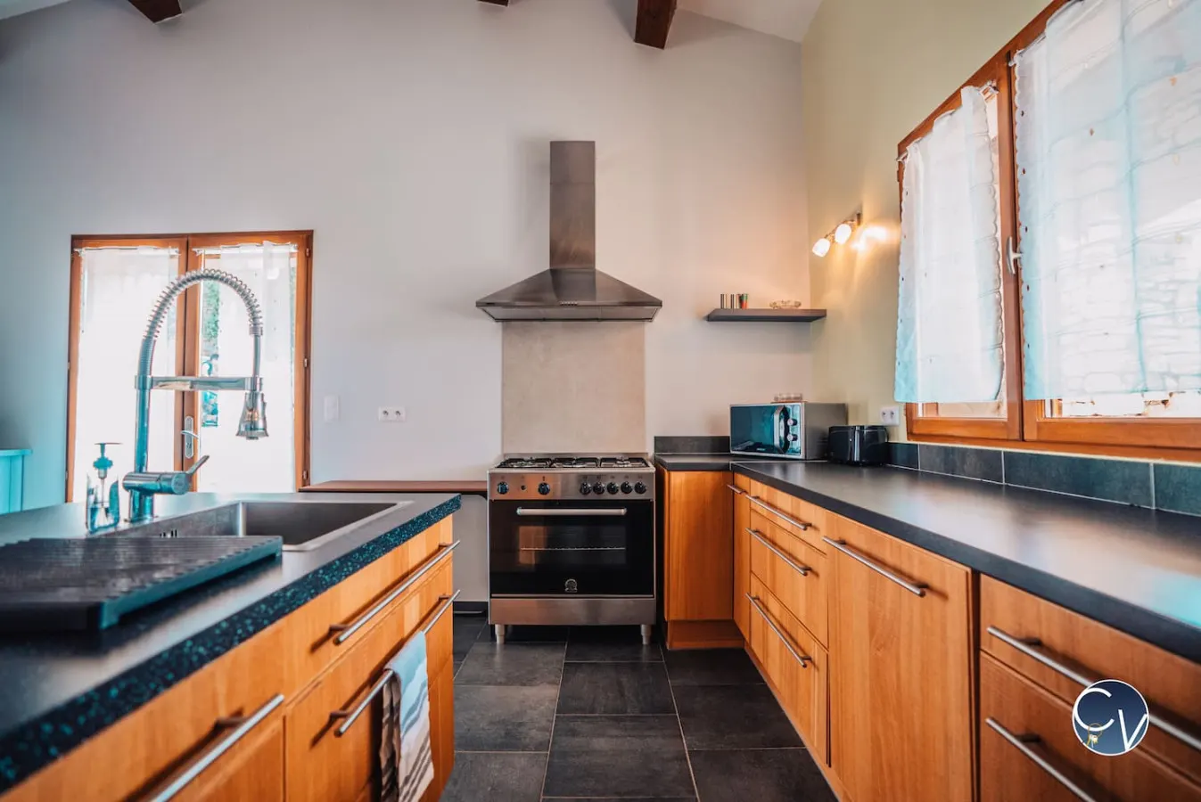 Villa avec piscine privée & jardin en Ardèche 11