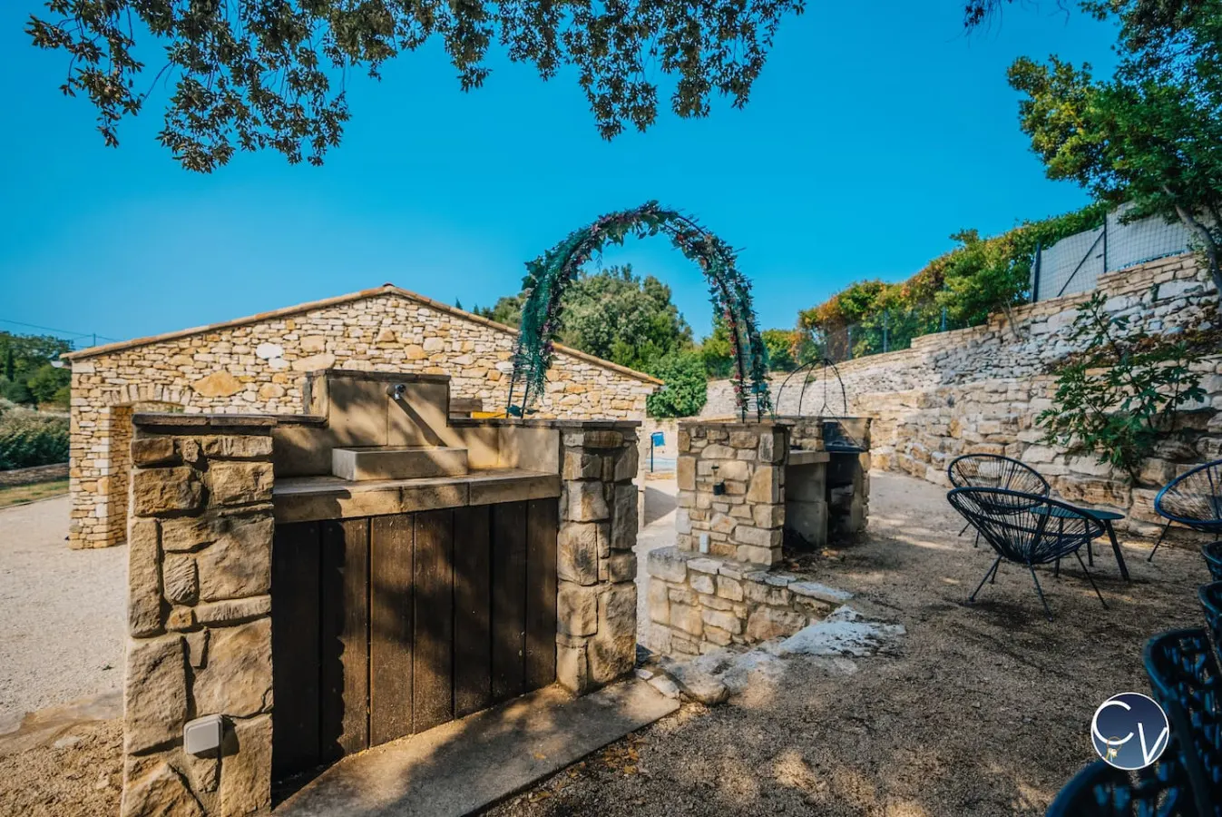 Villa avec piscine privée & jardin en Ardèche 19