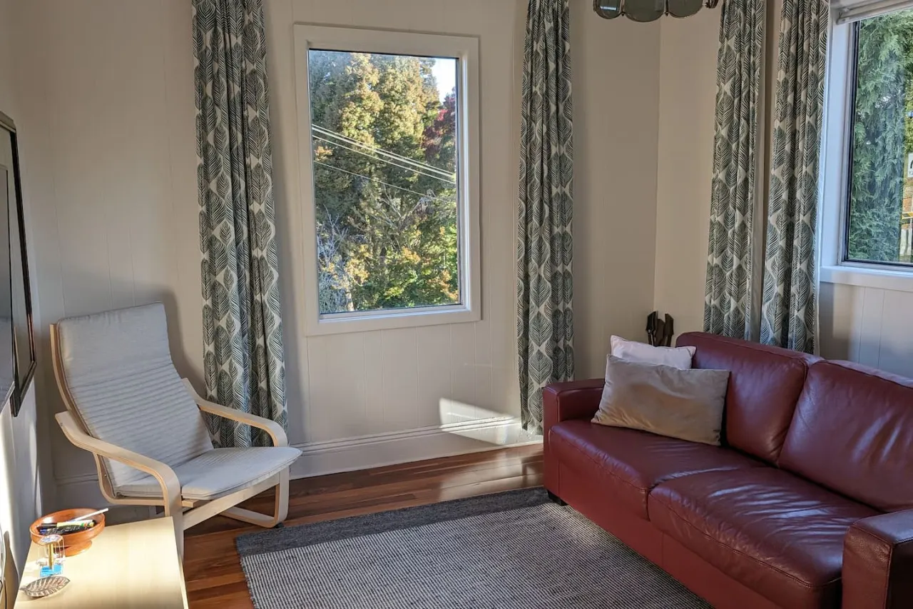 Alkira Cottage: Cozy, Comfortable, and Convenient 2