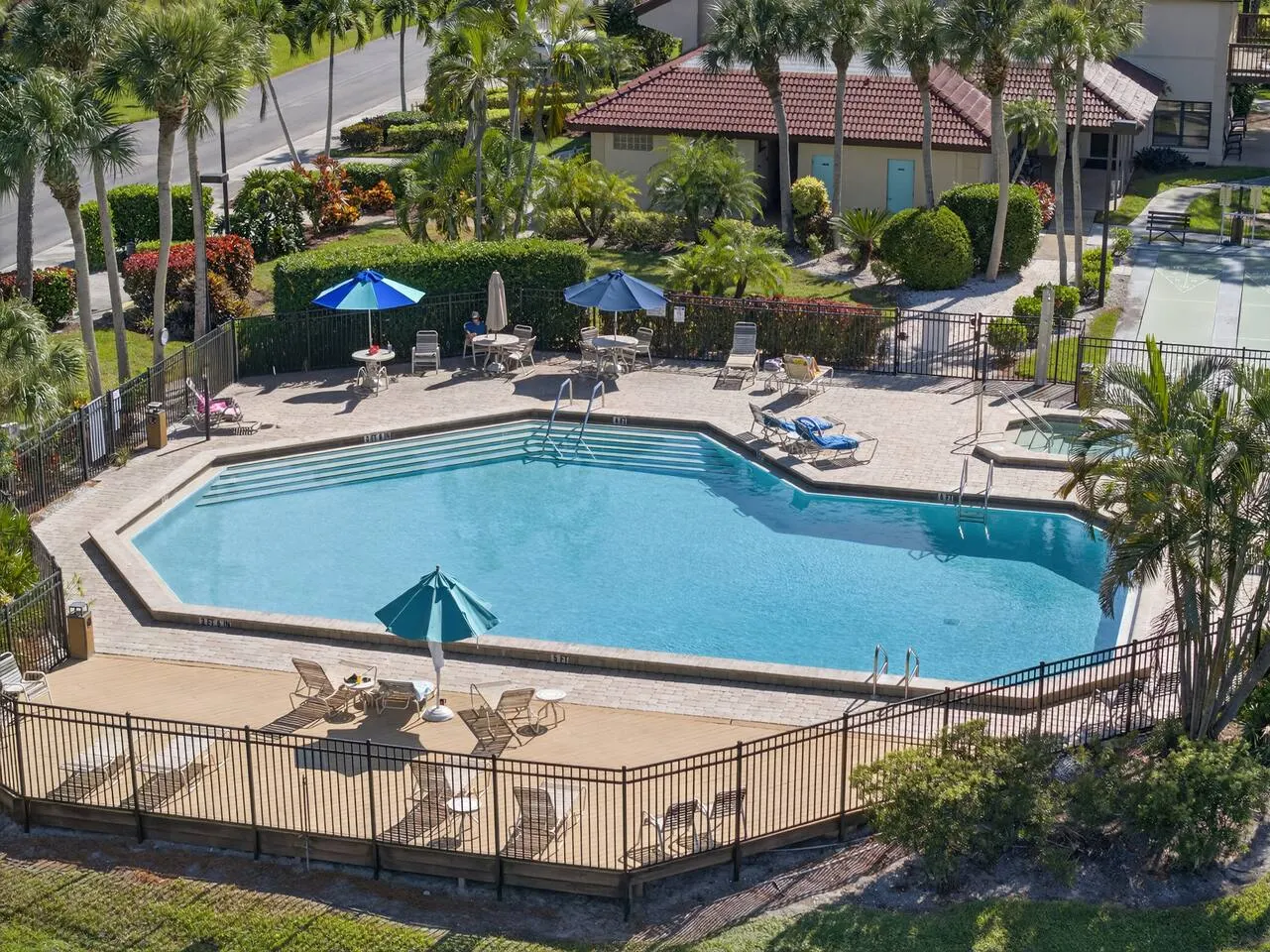 Florida Oasis Fully Equipped 12 Min to Beaches 2