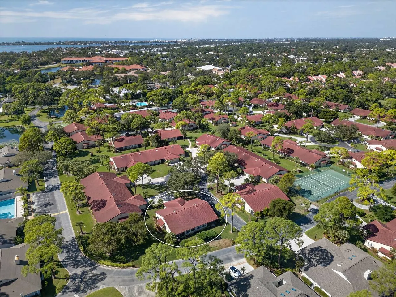 Florida Oasis Fully Equipped 12 Min to Beaches 9