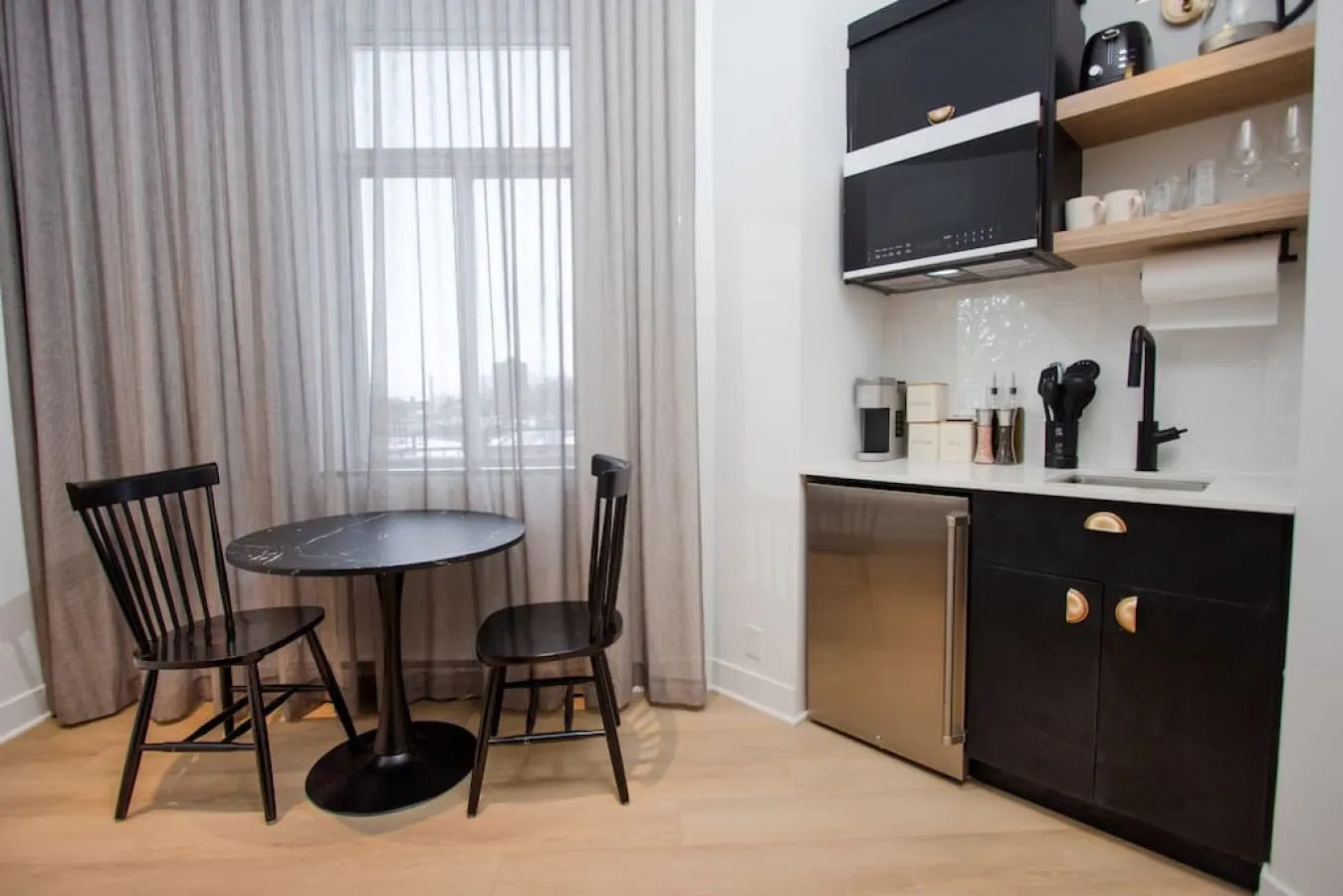 Studio17/Plateau/St-Denis/Terraces/SelfCheck-In/AC 2