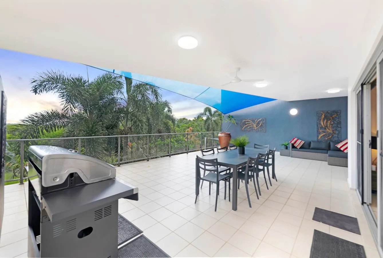 Zen Saltwater Retreat: balcony ~ pool ~ seaview 1