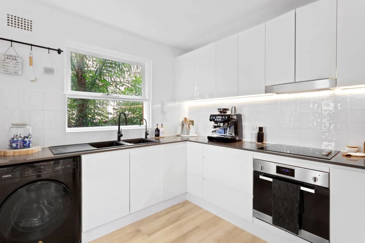 Twin Palms - Elegant Beachside Living at Maroubra 9